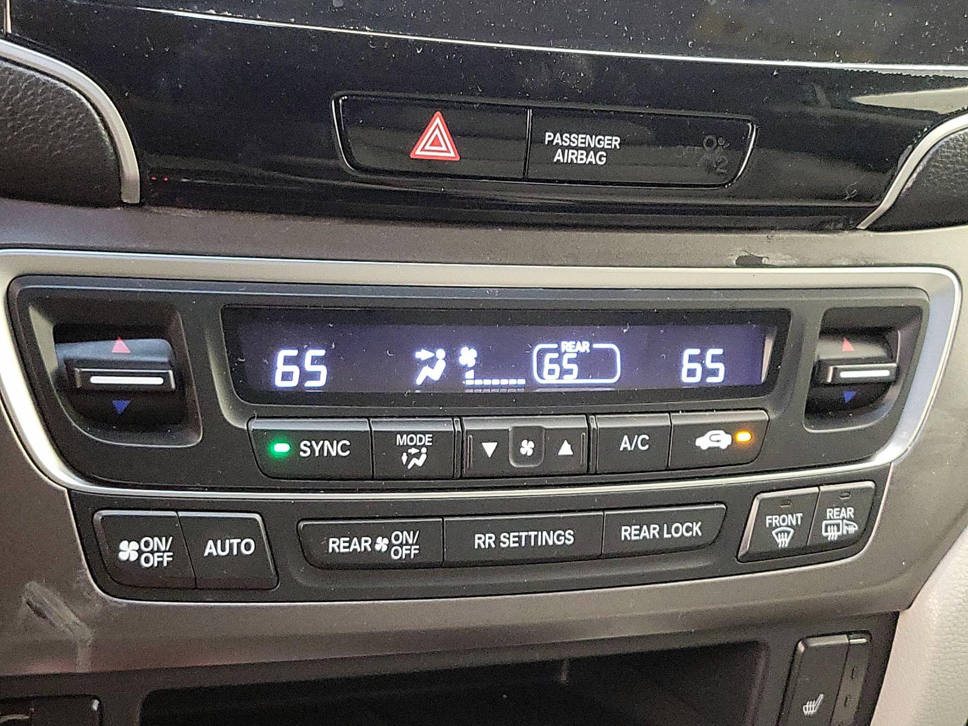 Thumbnail: 2021 Honda Pilot - 16