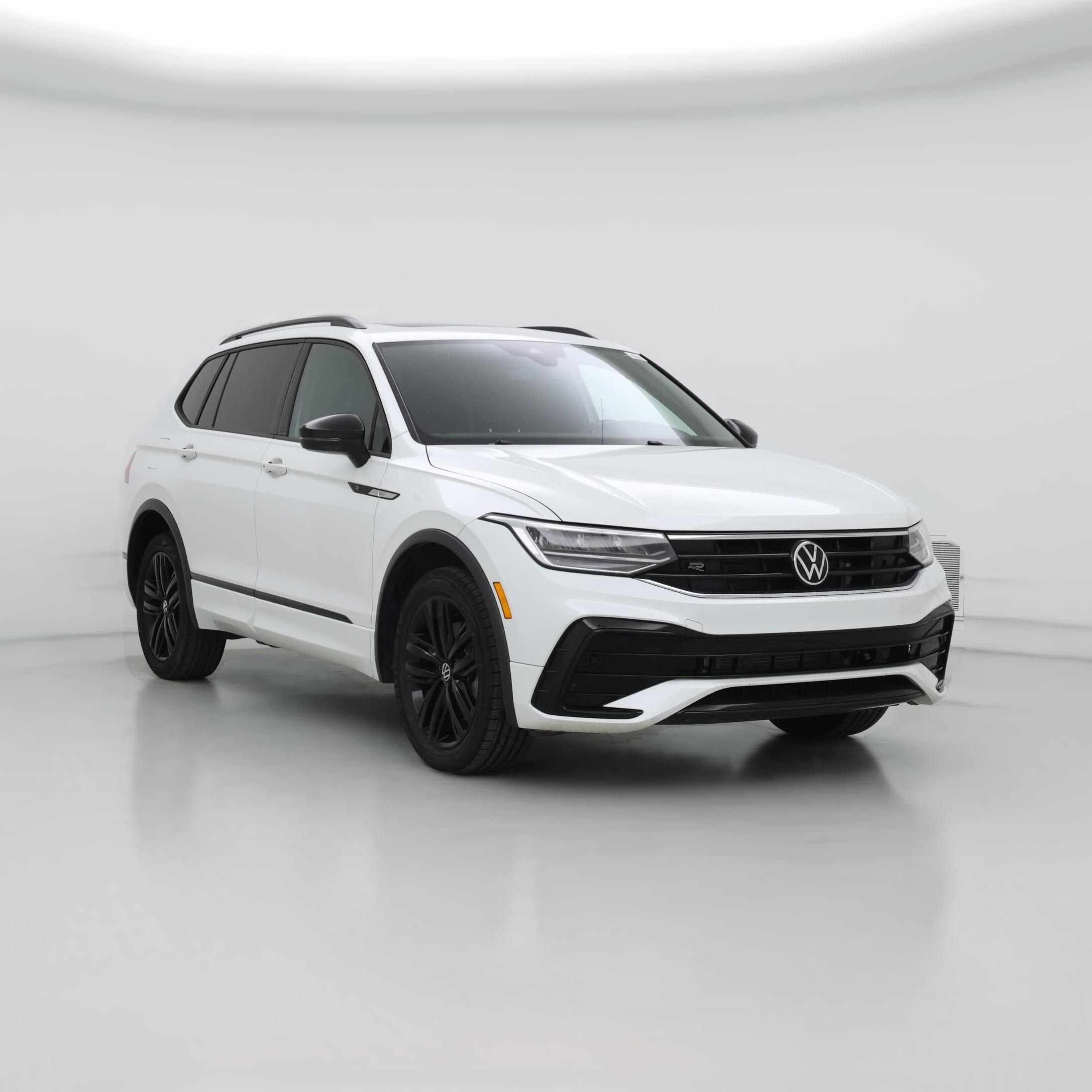 Thumbnail: 2022 Volkswagen Tiguan - 1
