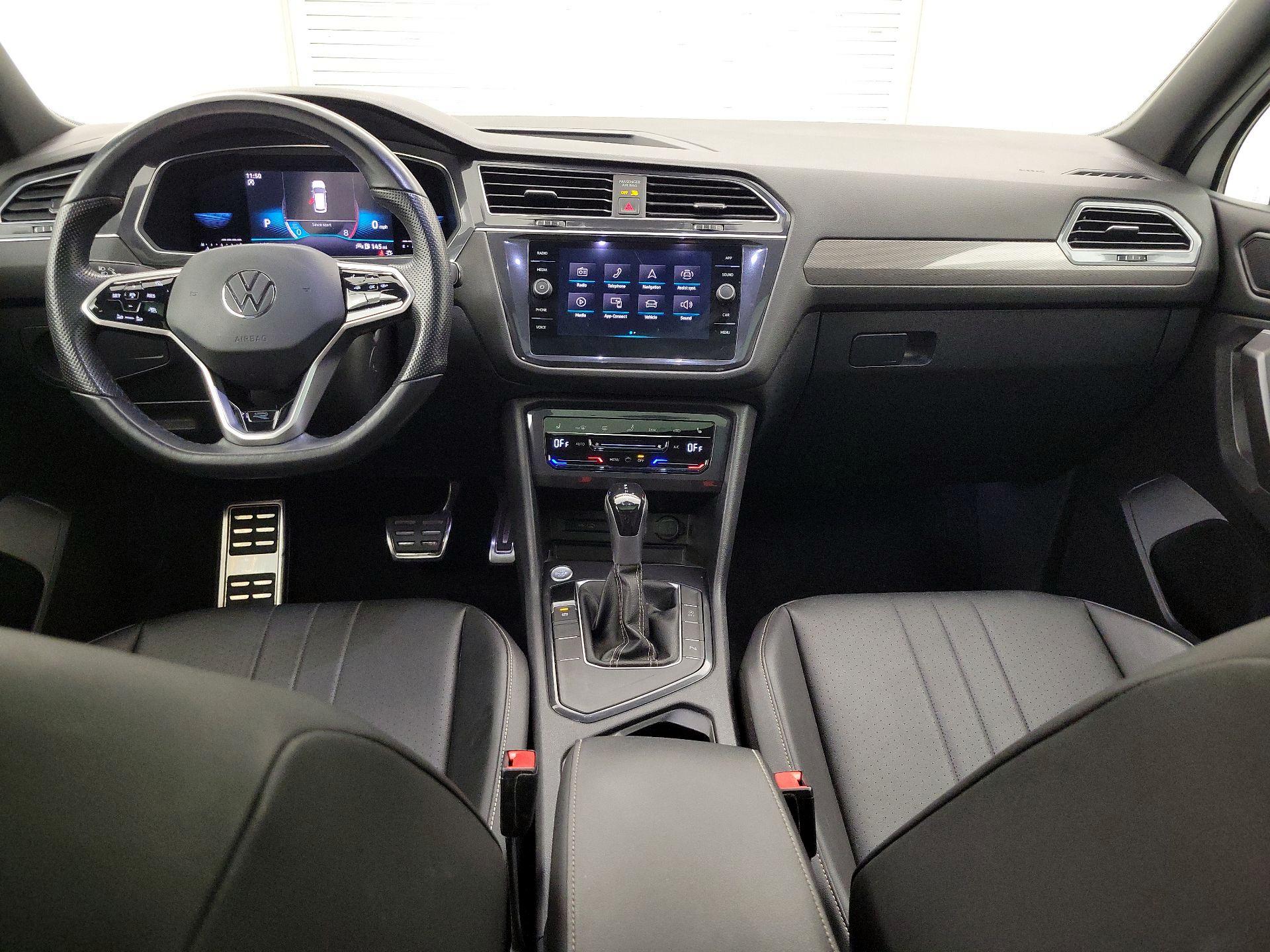 Thumbnail: 2022 Volkswagen Tiguan - 9