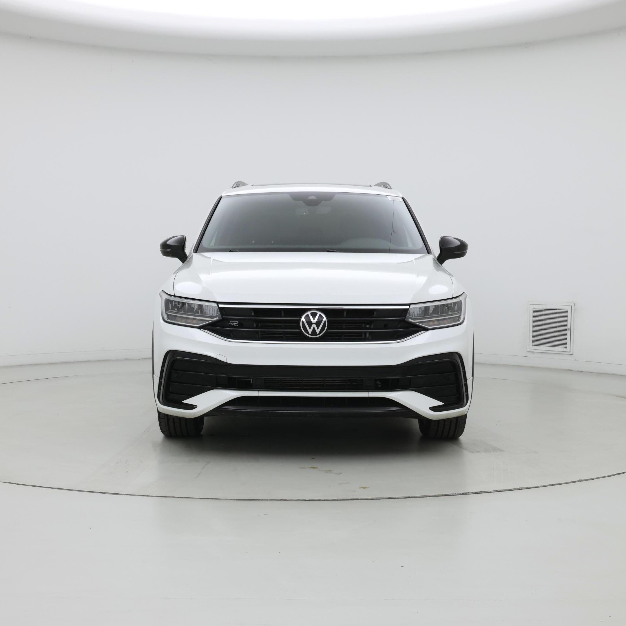 Thumbnail: 2022 Volkswagen Tiguan - 5