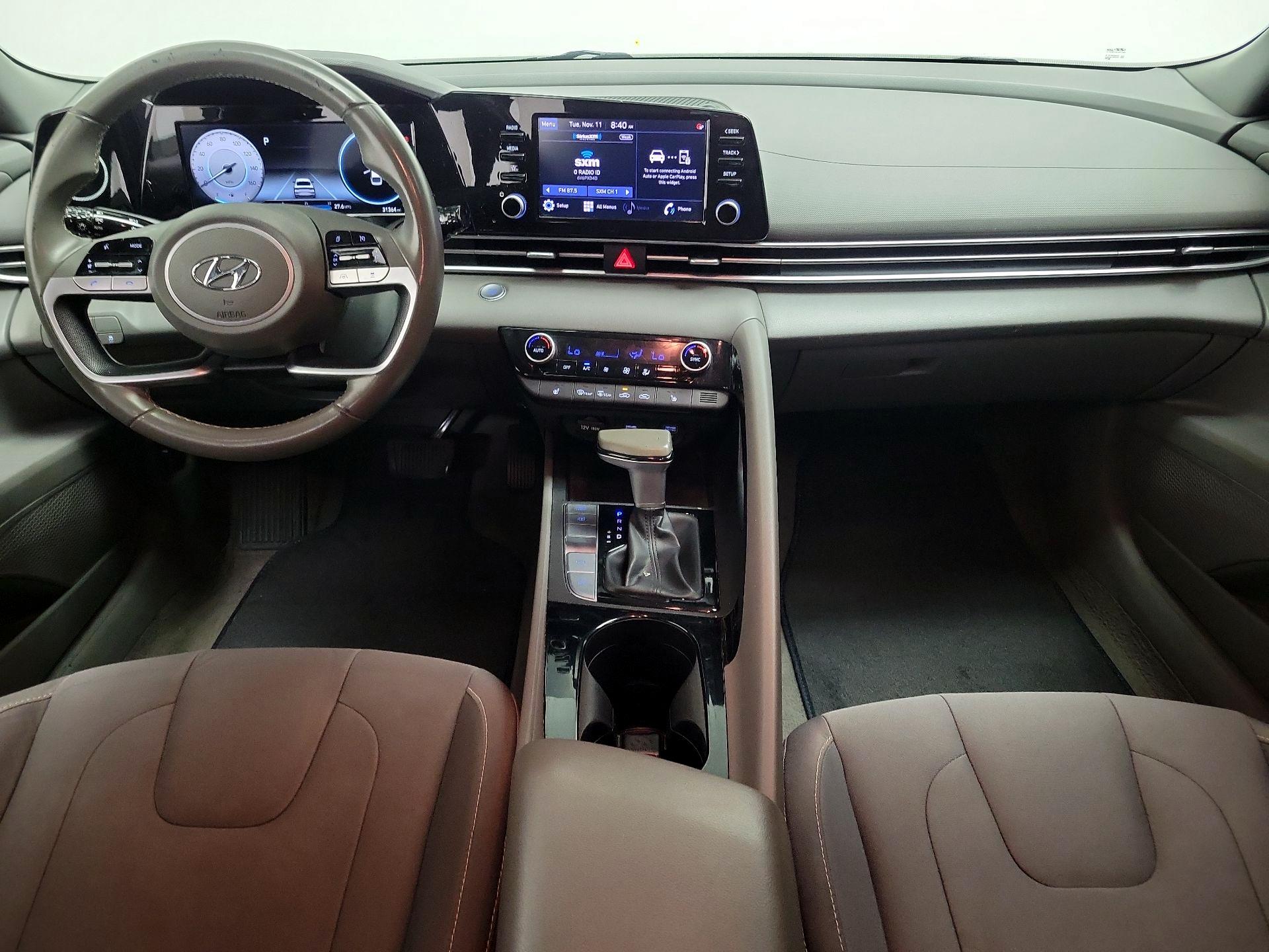 Thumbnail: 2022 Hyundai Elantra - 9