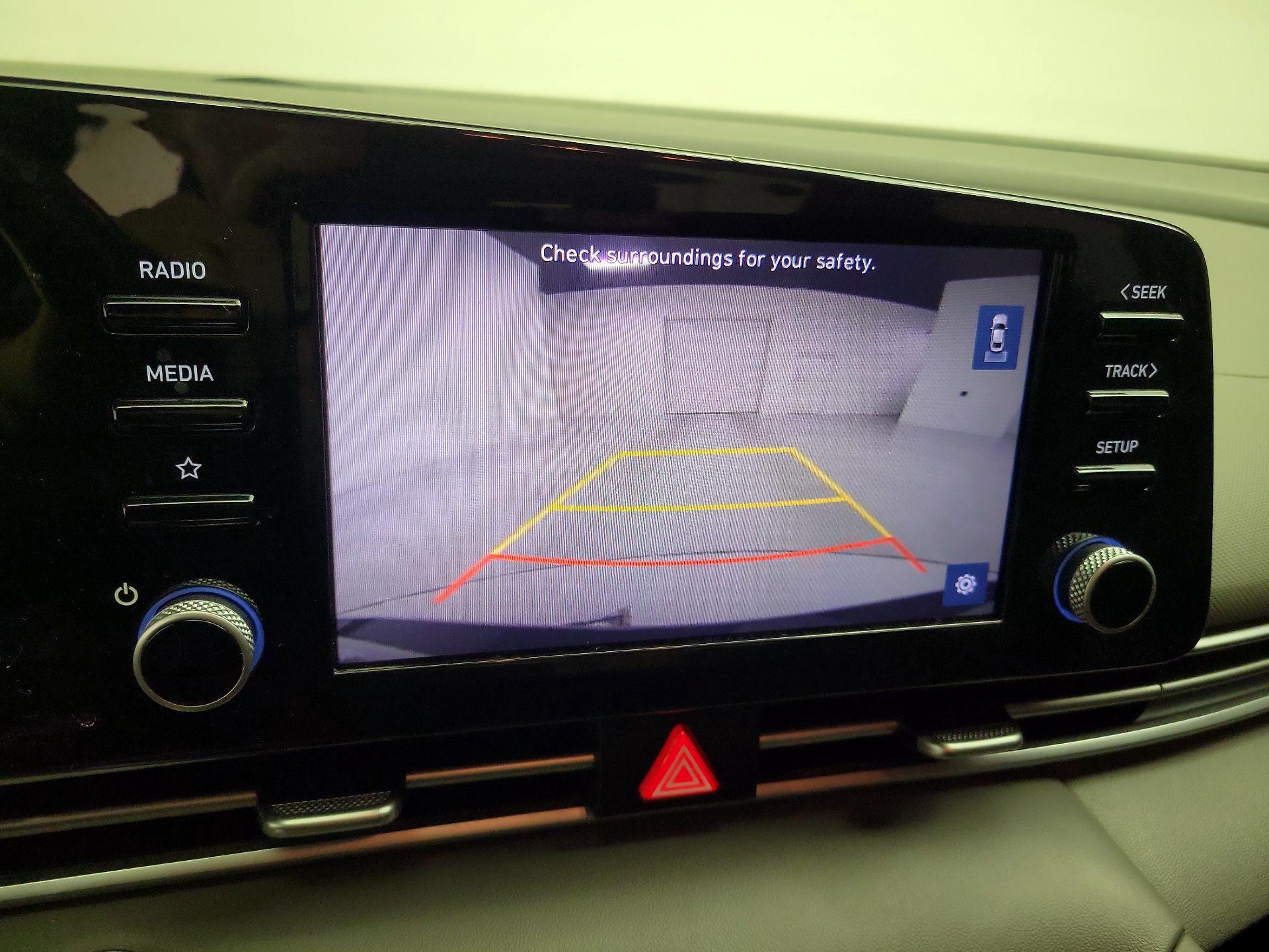 Thumbnail: 2022 Hyundai Elantra - 15