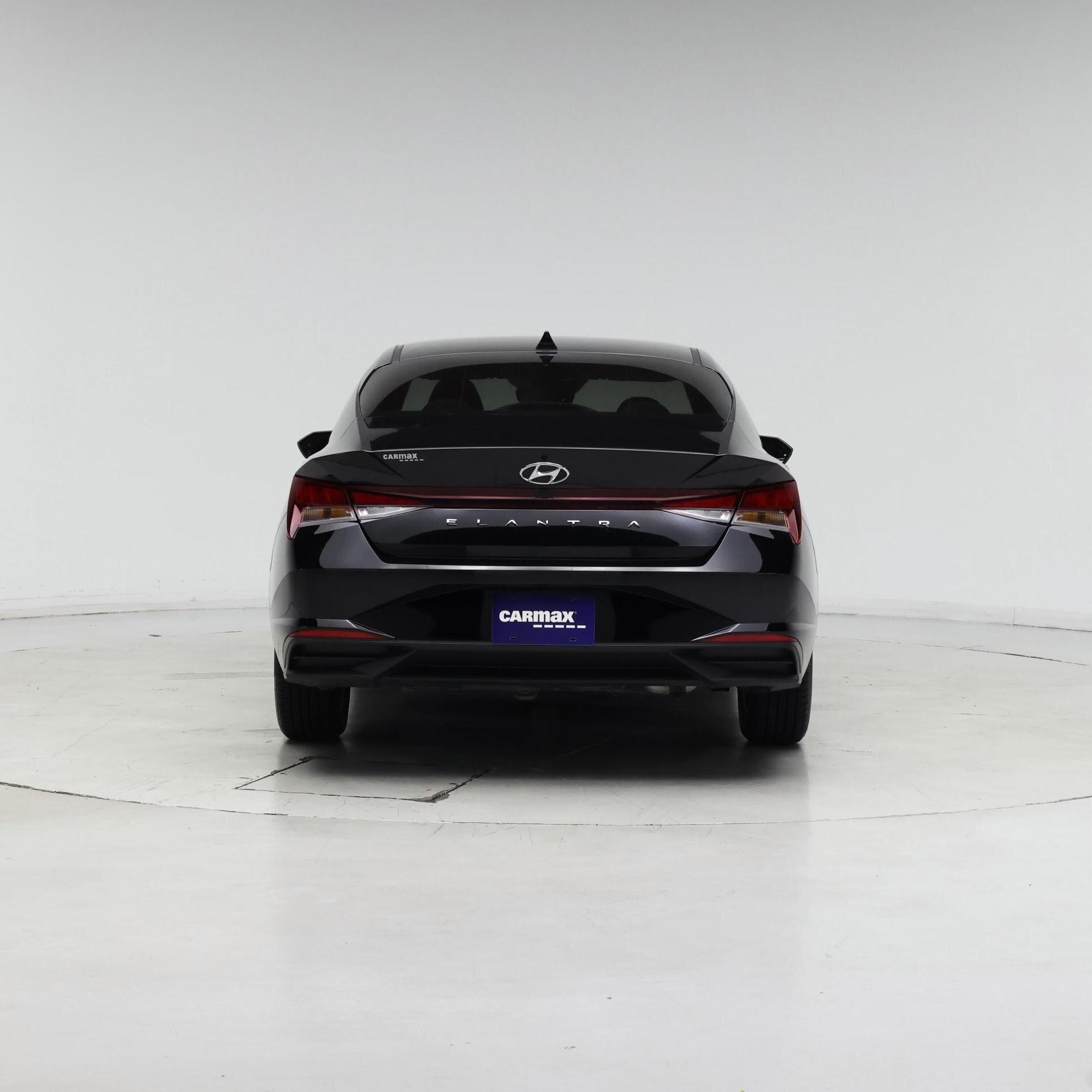 Thumbnail: 2022 Hyundai Elantra - 6