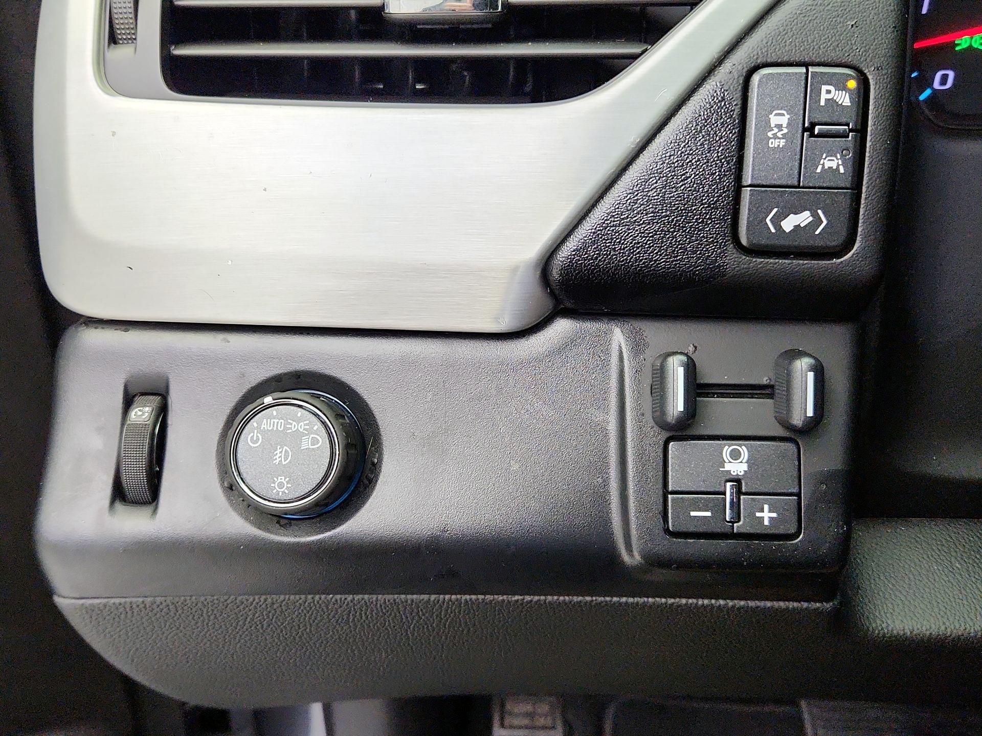 Thumbnail: 2020 GMC Yukon XL - 13