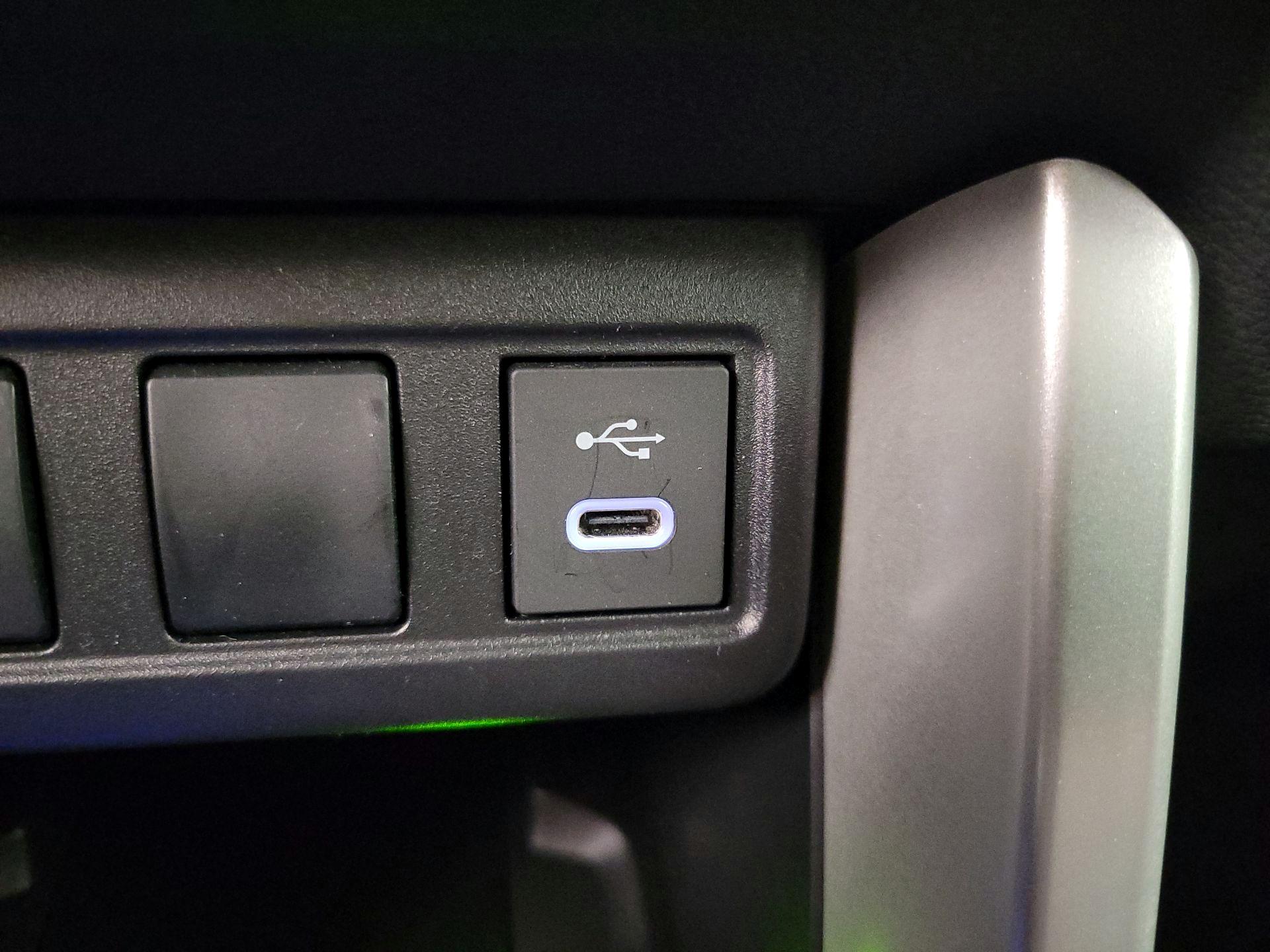 Thumbnail: 2024 Toyota Corolla Cross - 18