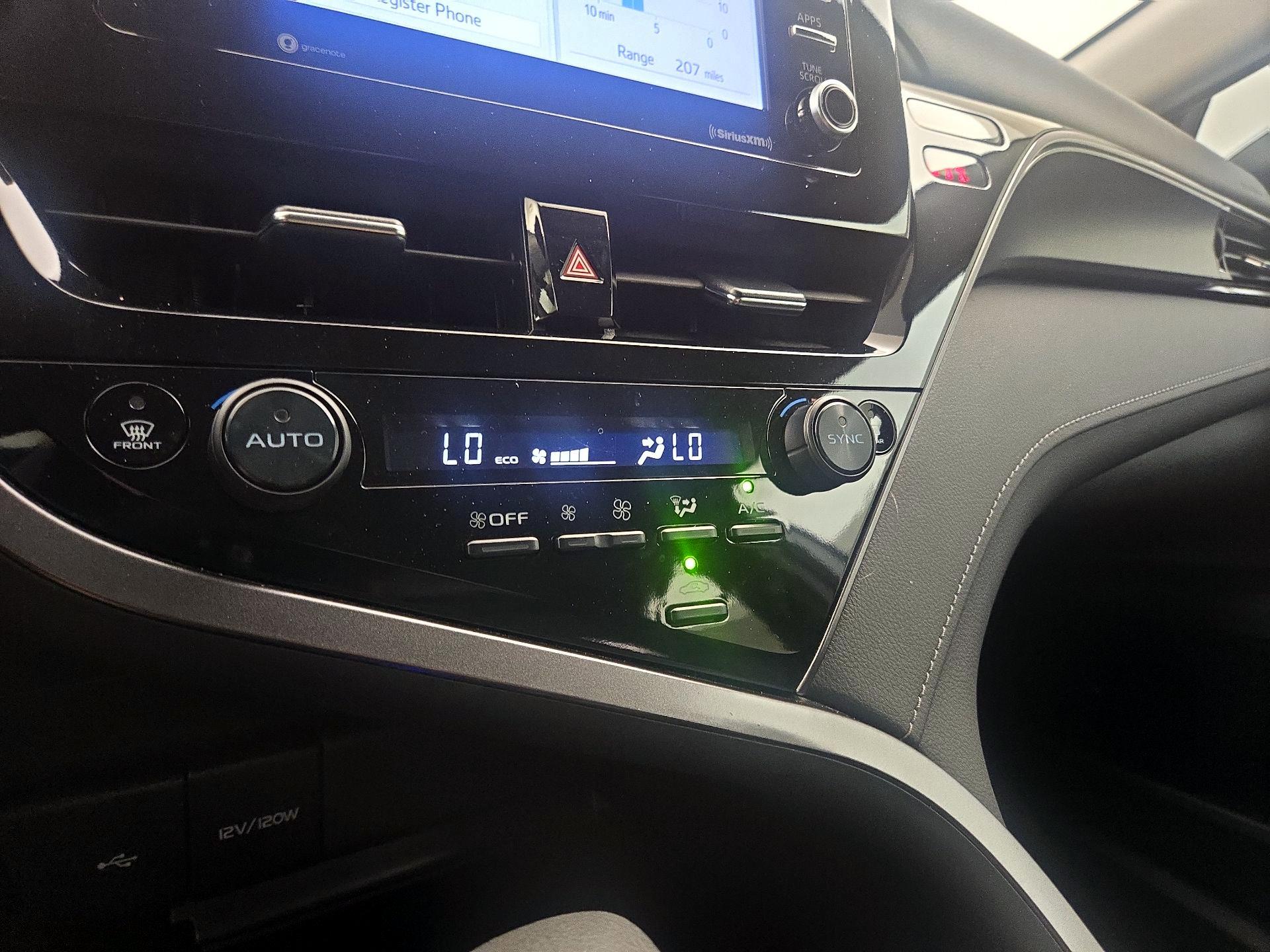 Thumbnail: 2024 Toyota Camry - 16