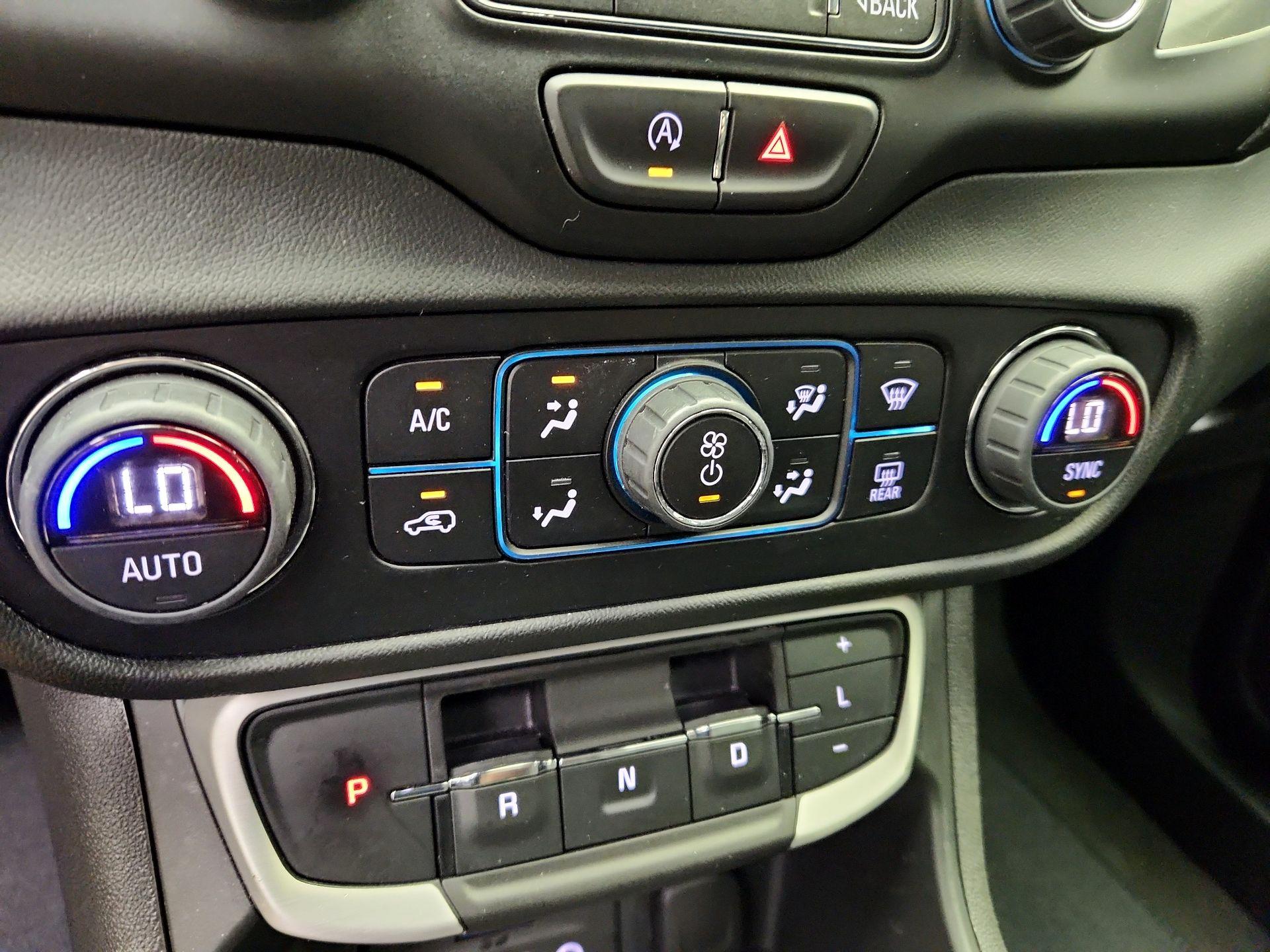 Thumbnail: 2023 GMC Terrain - 16