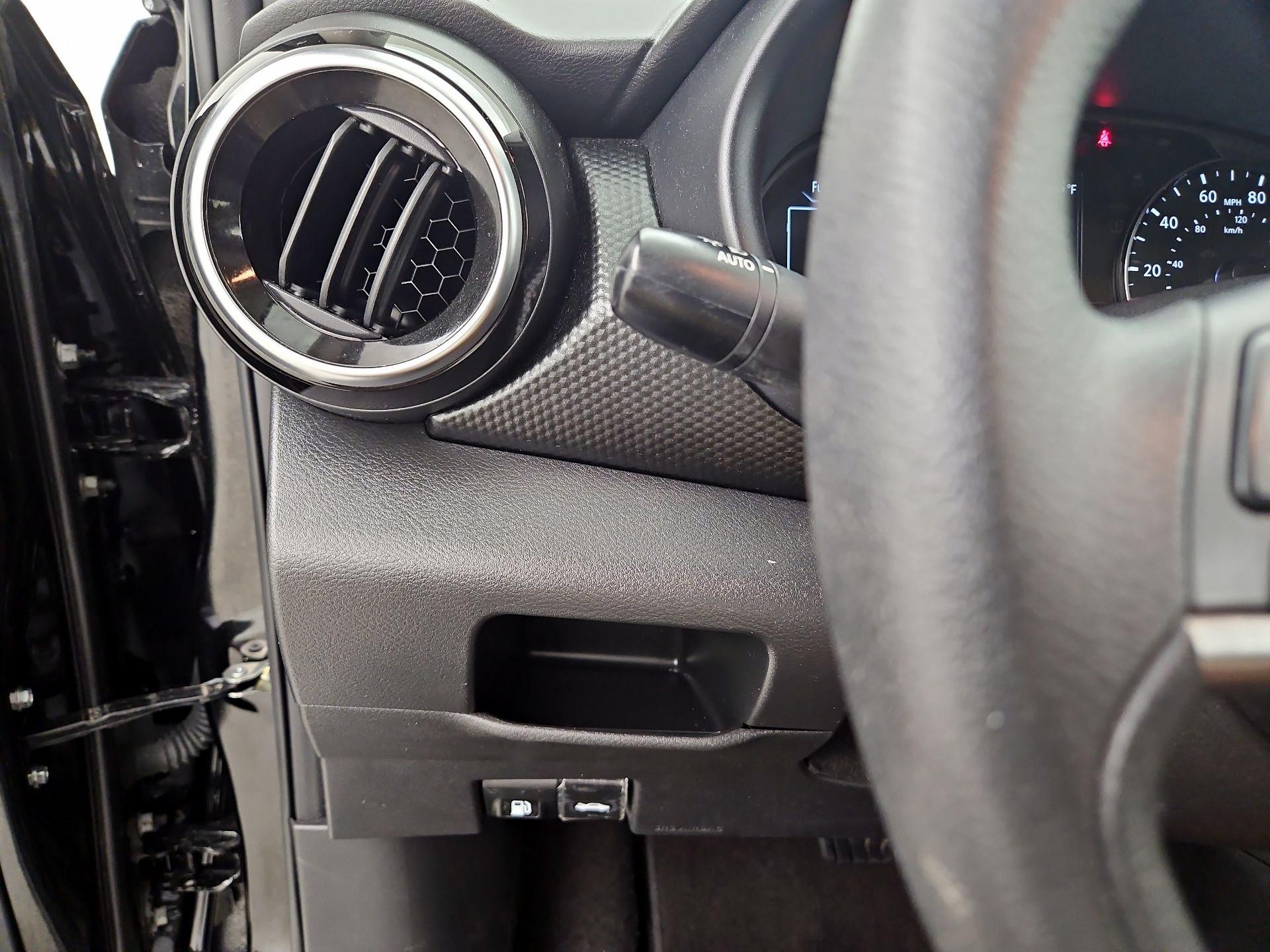 Thumbnail: 2024 Nissan Kicks - 13