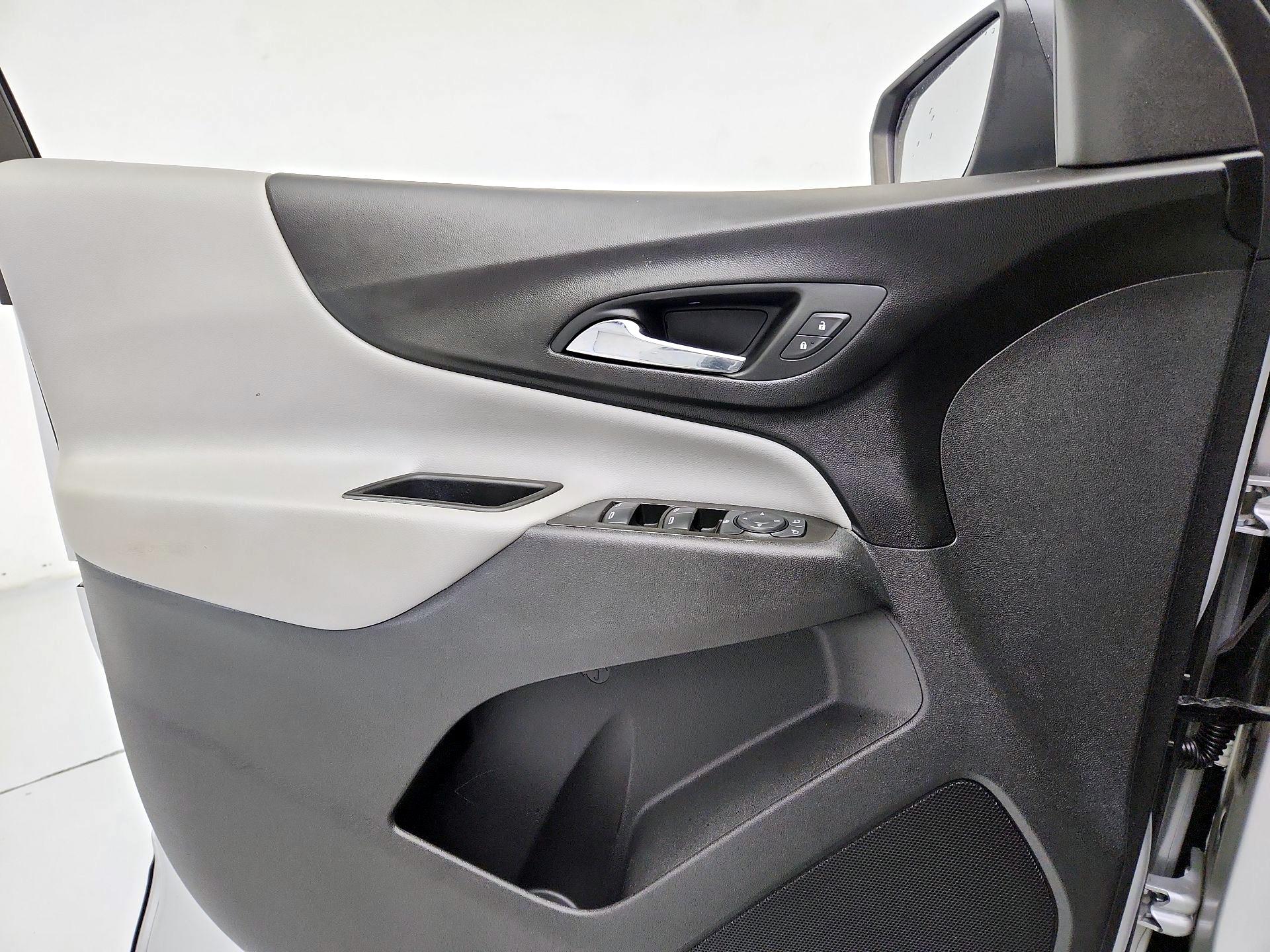 Thumbnail: 2021 Chevrolet Equinox - 12