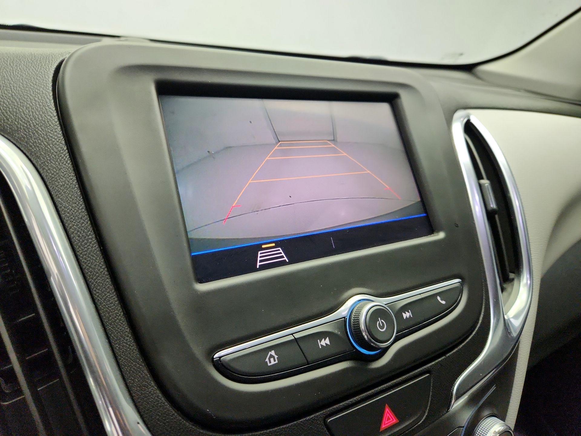 Thumbnail: 2021 Chevrolet Equinox - 14