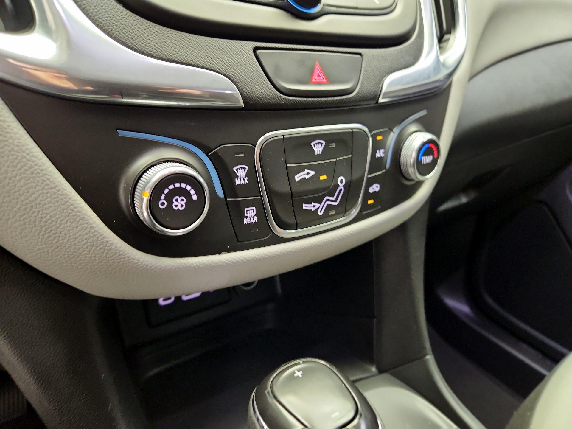 Thumbnail: 2021 Chevrolet Equinox - 16