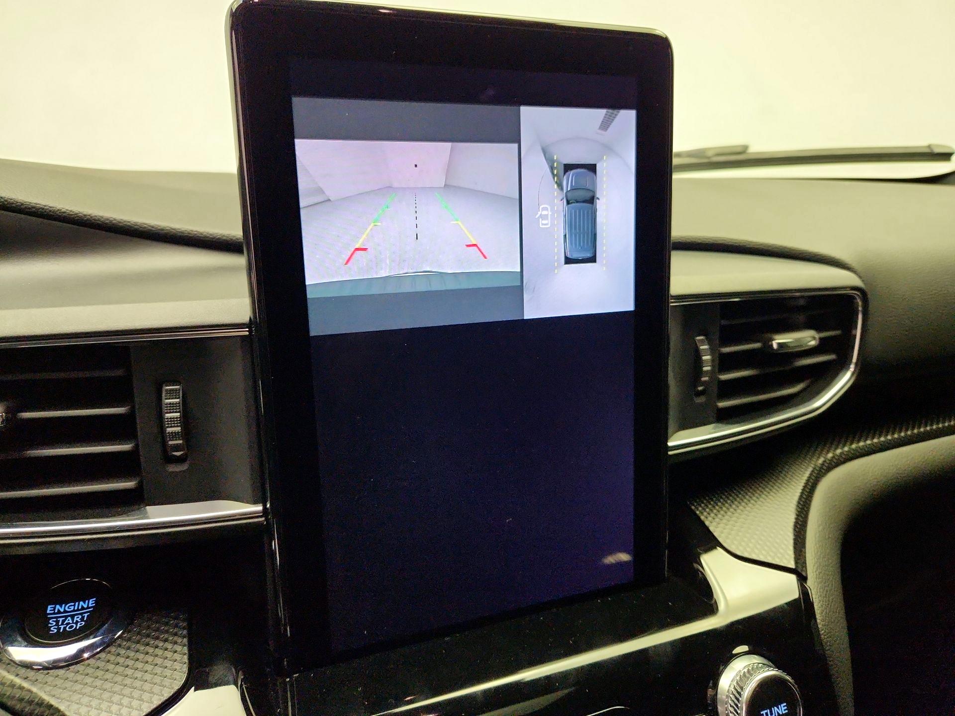 Thumbnail: 2023 Ford Explorer - 15