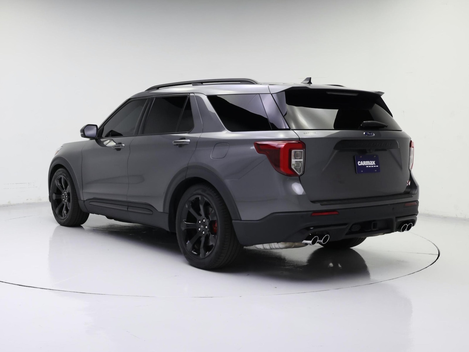 2023 Ford Explorer ST - Photo 3