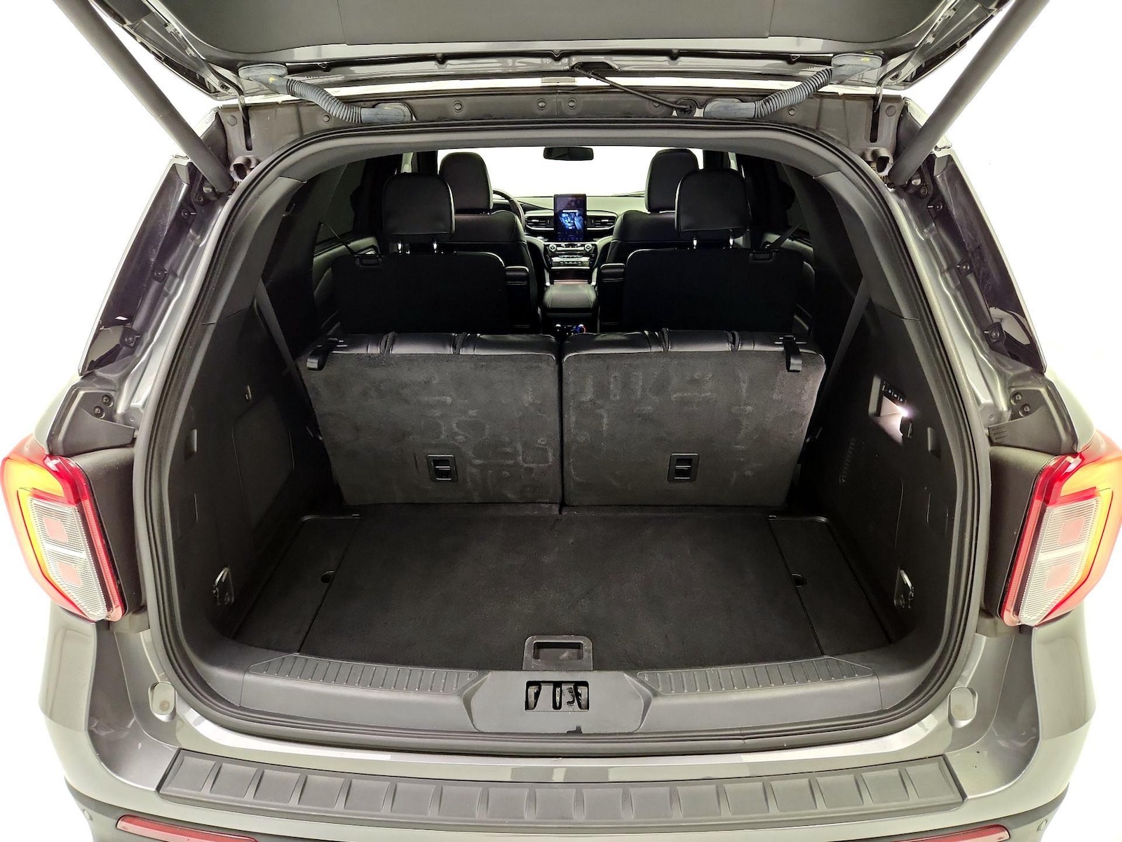 2023 Ford Explorer ST - Photo 24