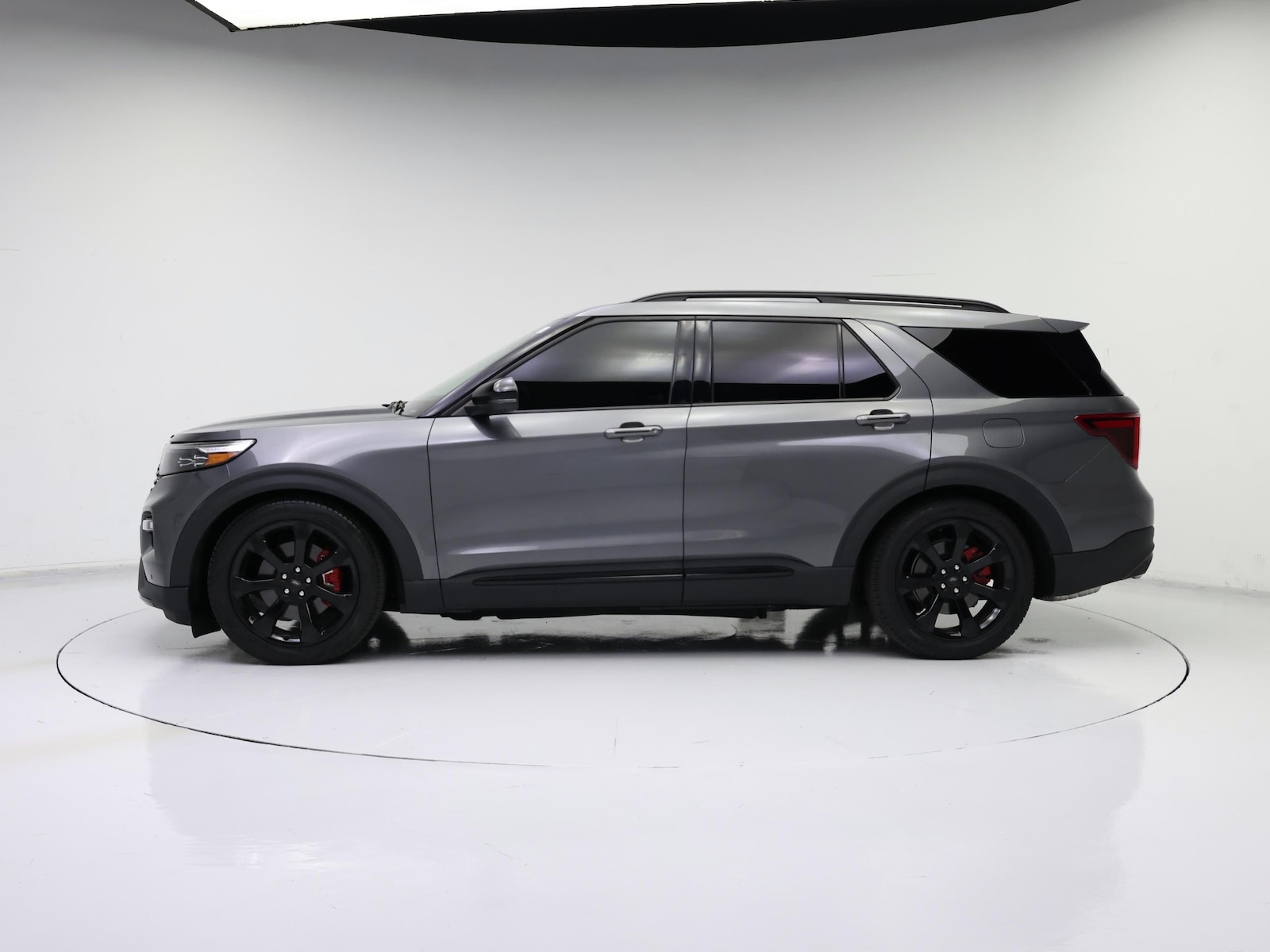 2023 Ford Explorer ST - Photo 4