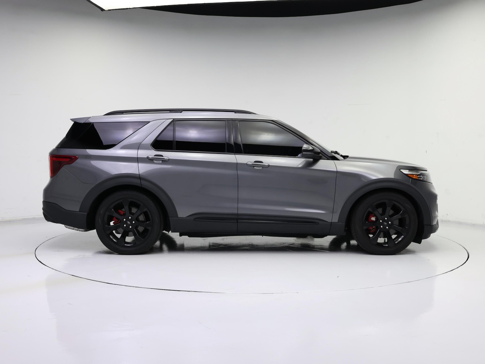 2023 Ford Explorer ST - Photo 8