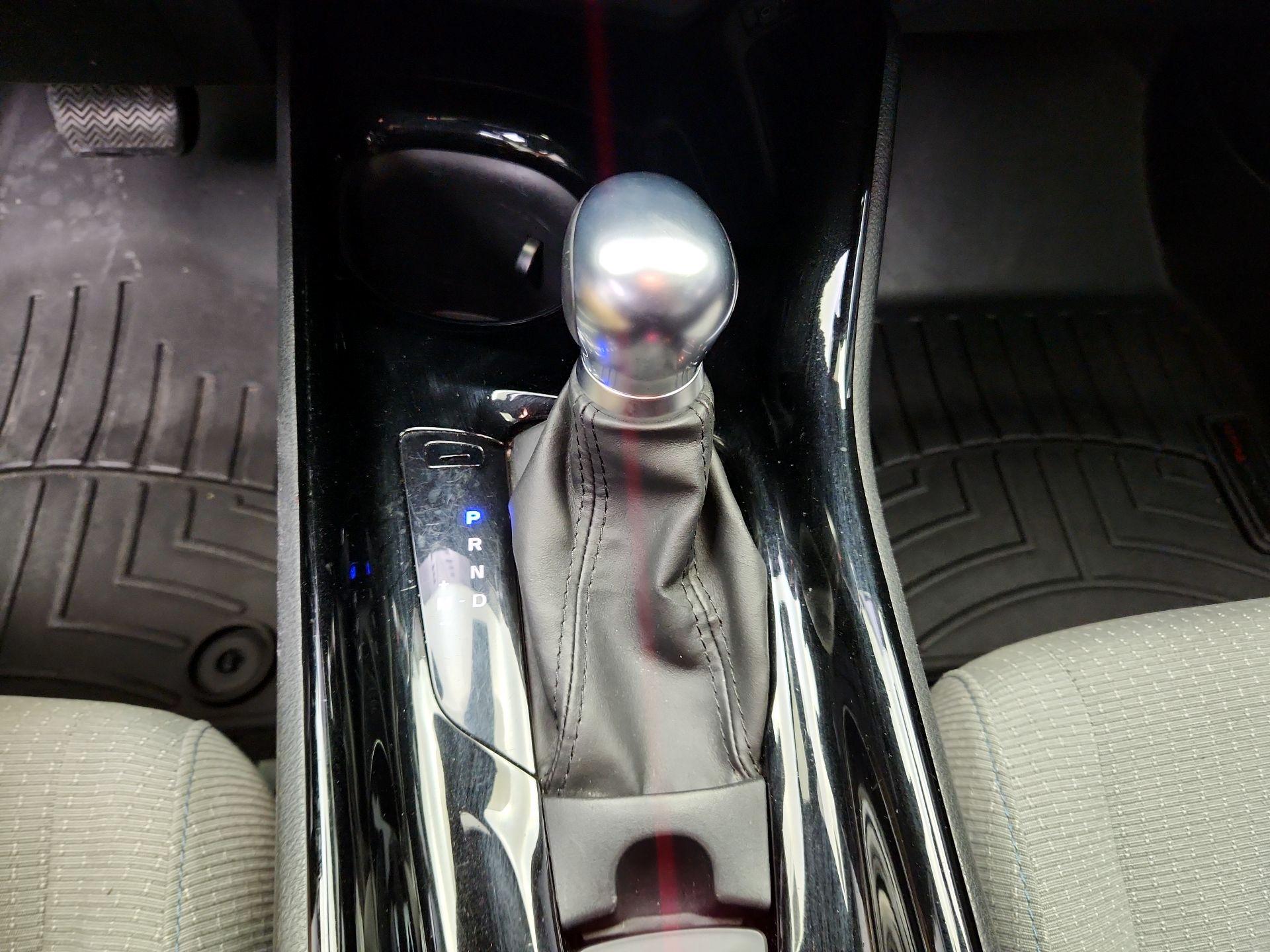 Thumbnail: 2019 Toyota C-HR - 17