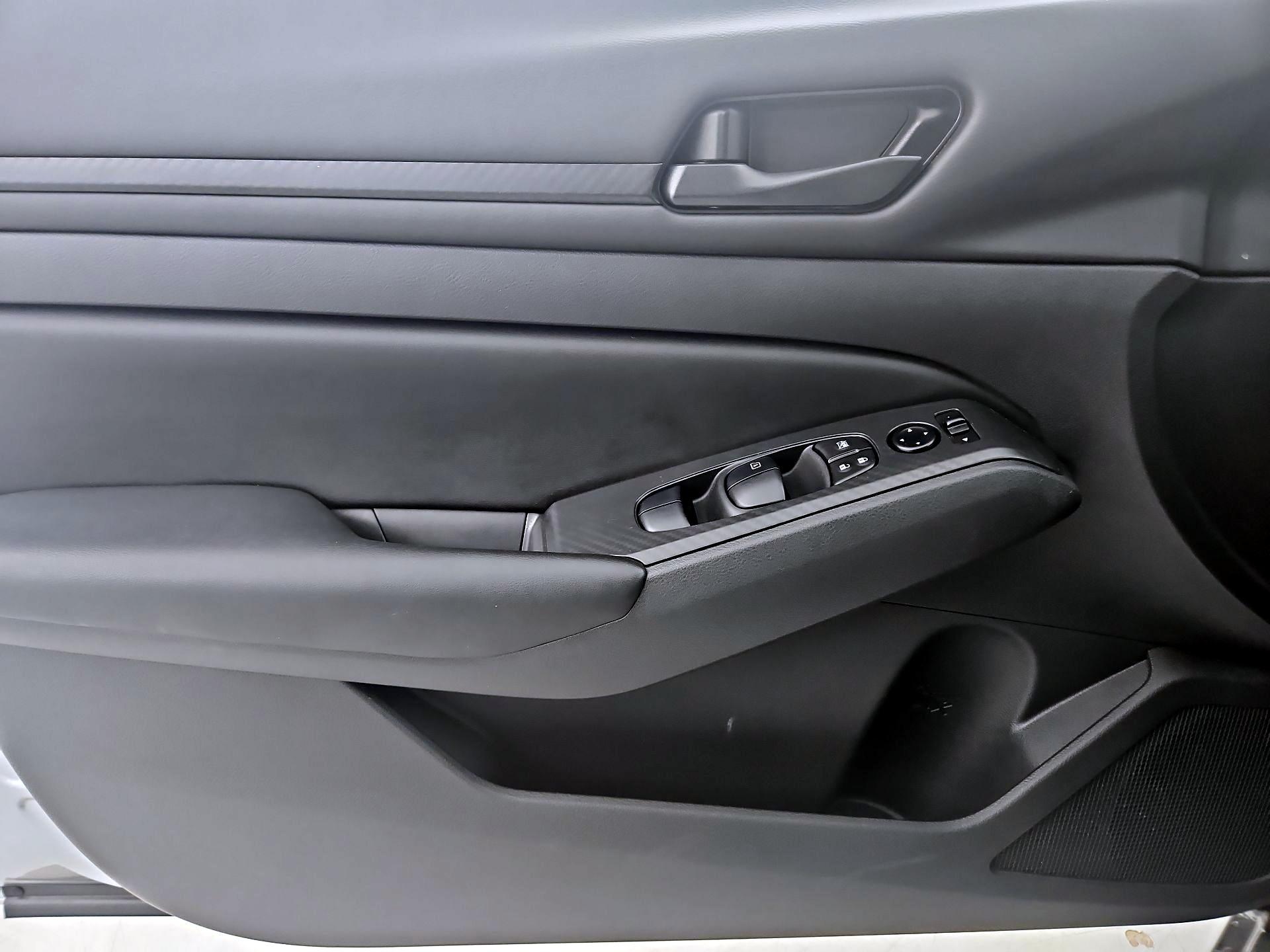 Thumbnail: 2023 Nissan Altima - 12