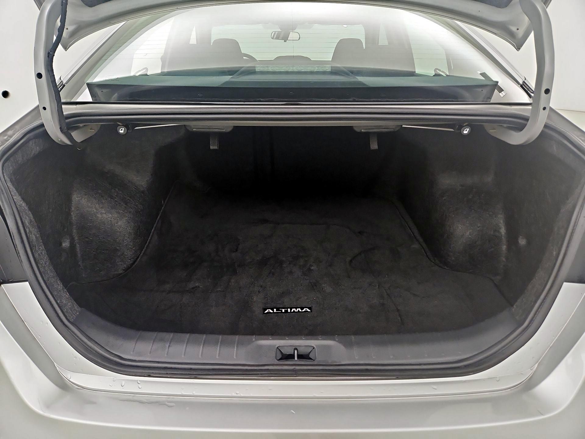 Thumbnail: 2023 Nissan Altima - 20