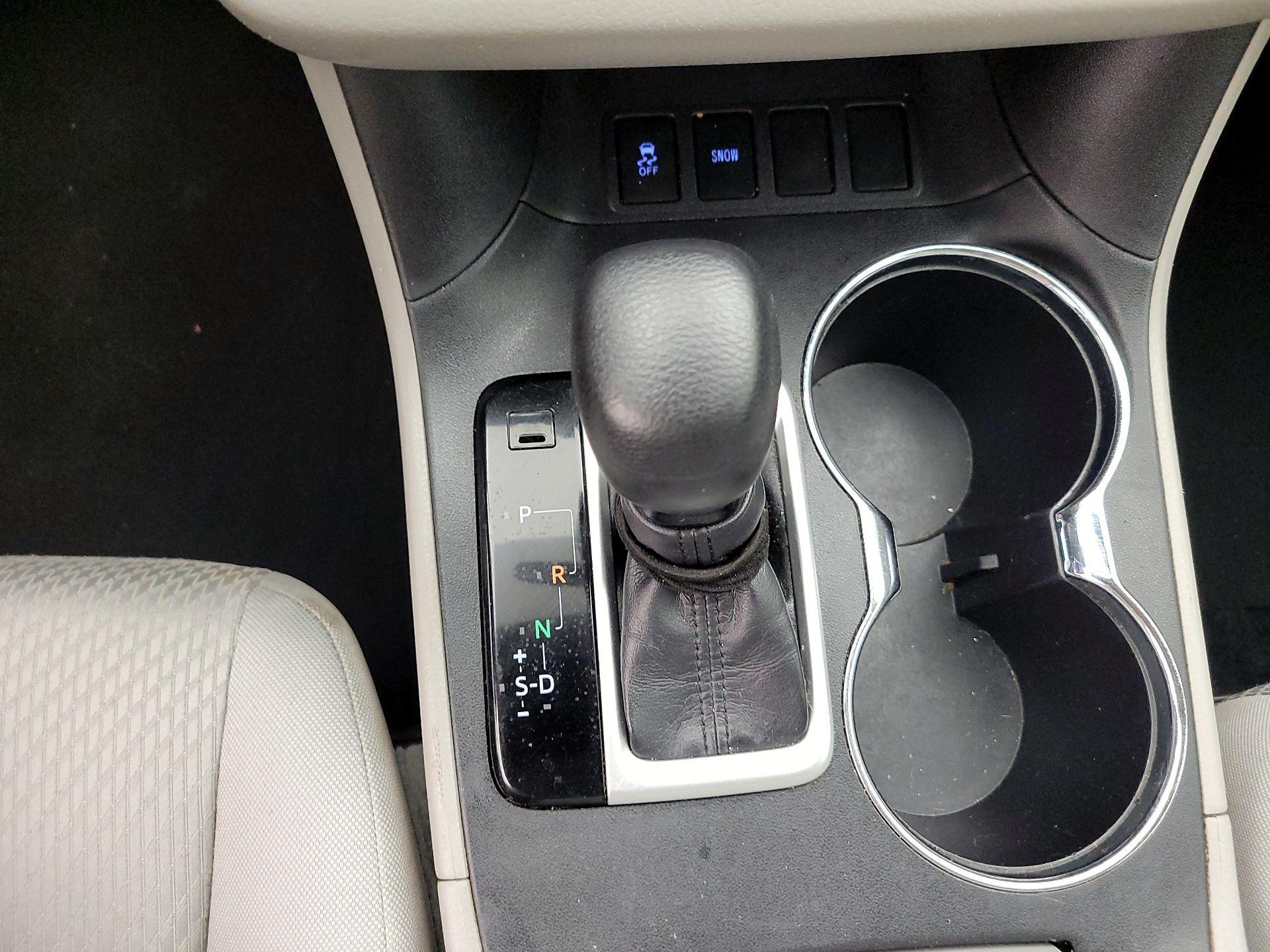 Thumbnail: 2014 Toyota Highlander - 17