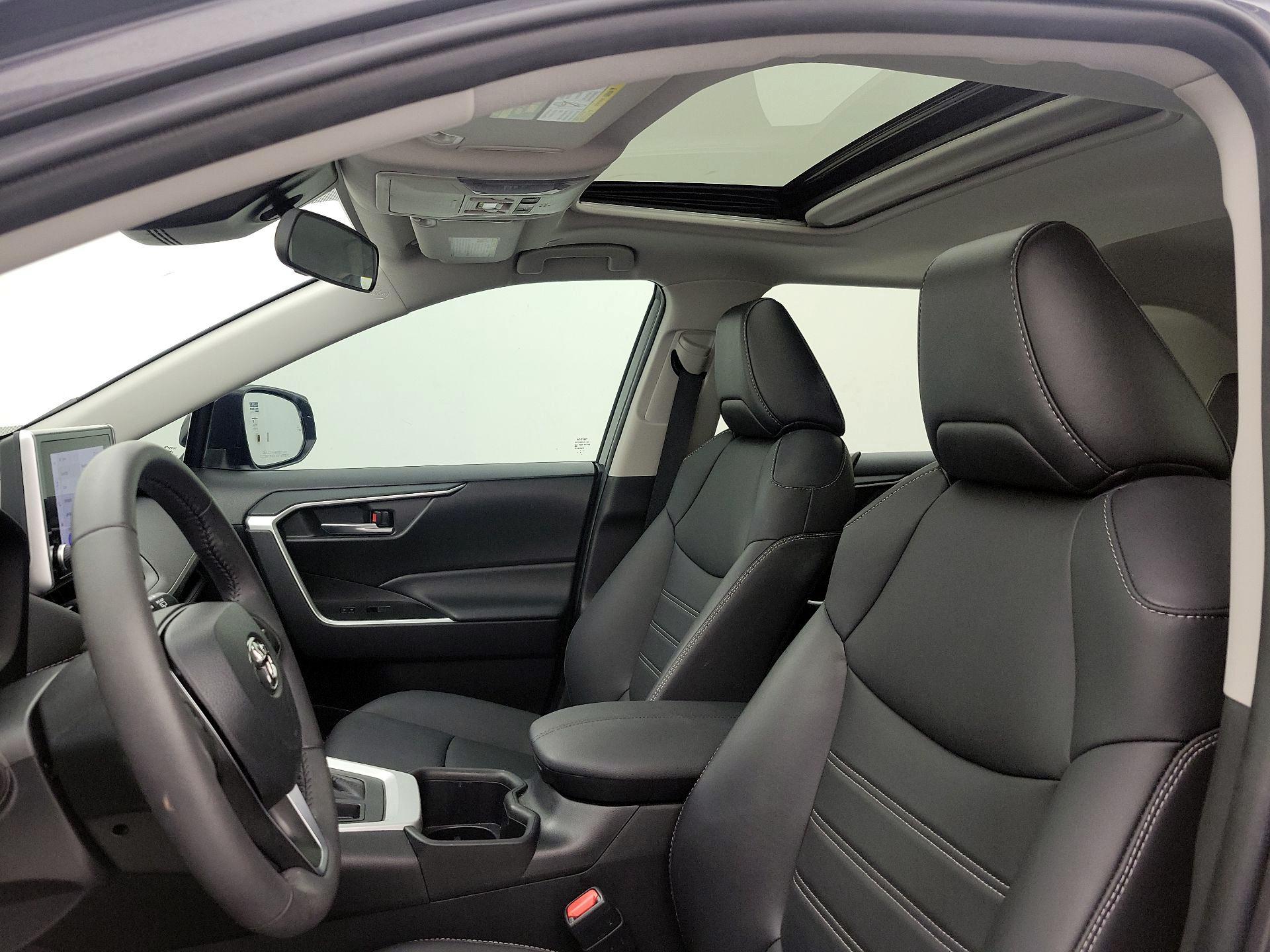 Thumbnail: 2023 Toyota RAV4 - 19