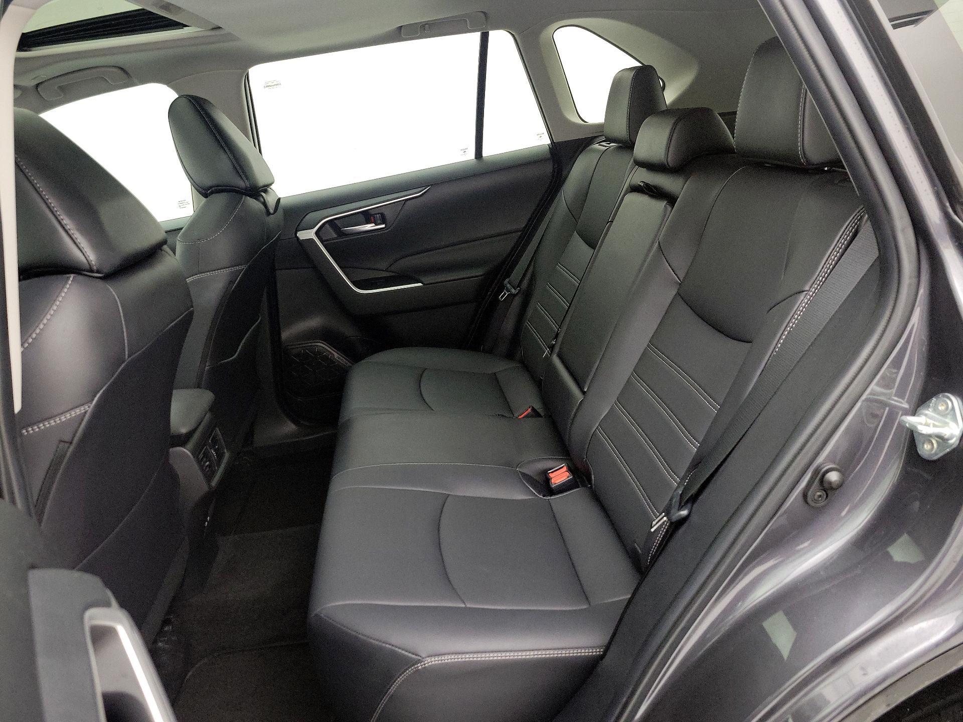 Thumbnail: 2023 Toyota RAV4 - 20