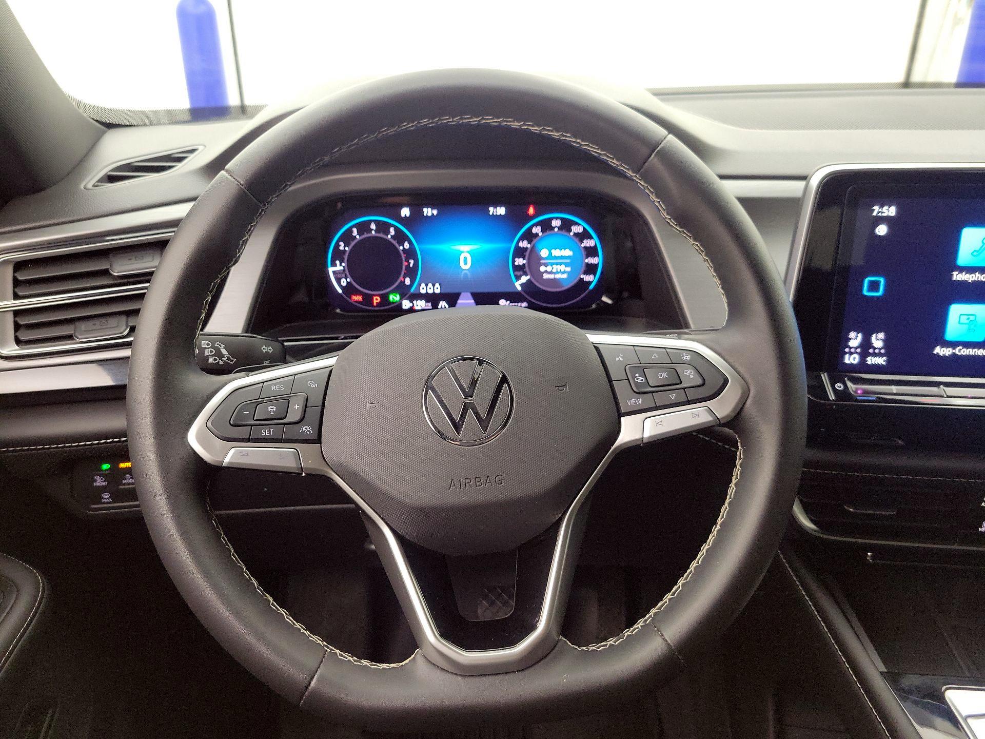 Thumbnail: 2024 Volkswagen Atlas - 10