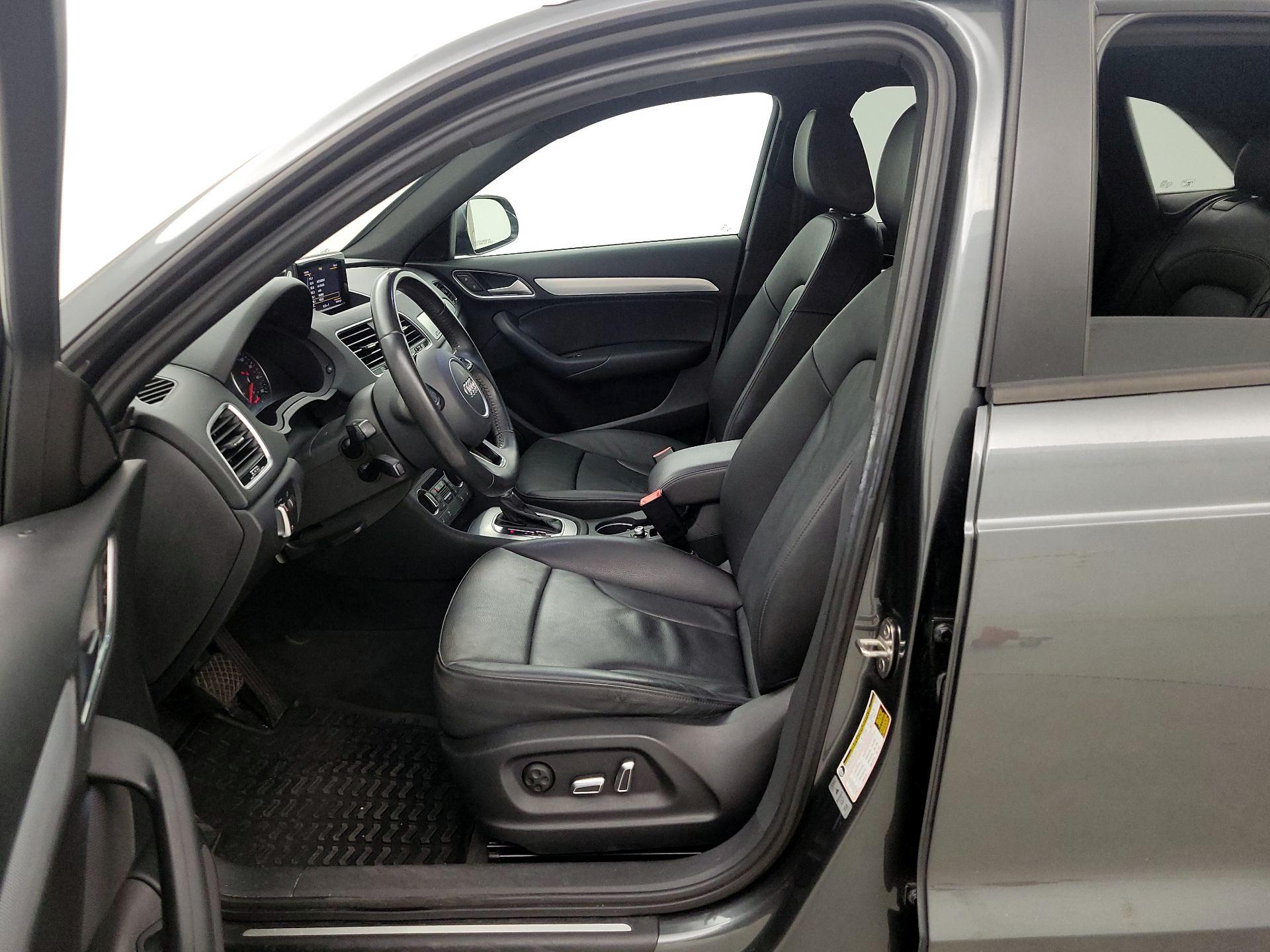 Thumbnail: 2018 Audi Q3 - 11