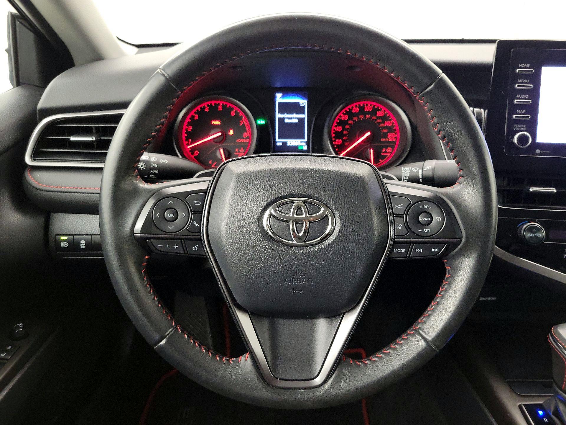 Thumbnail: 2022 Toyota Camry - 10