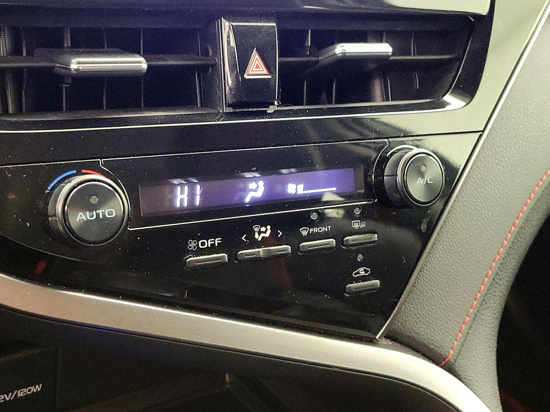 Thumbnail: 2022 Toyota Camry - 16