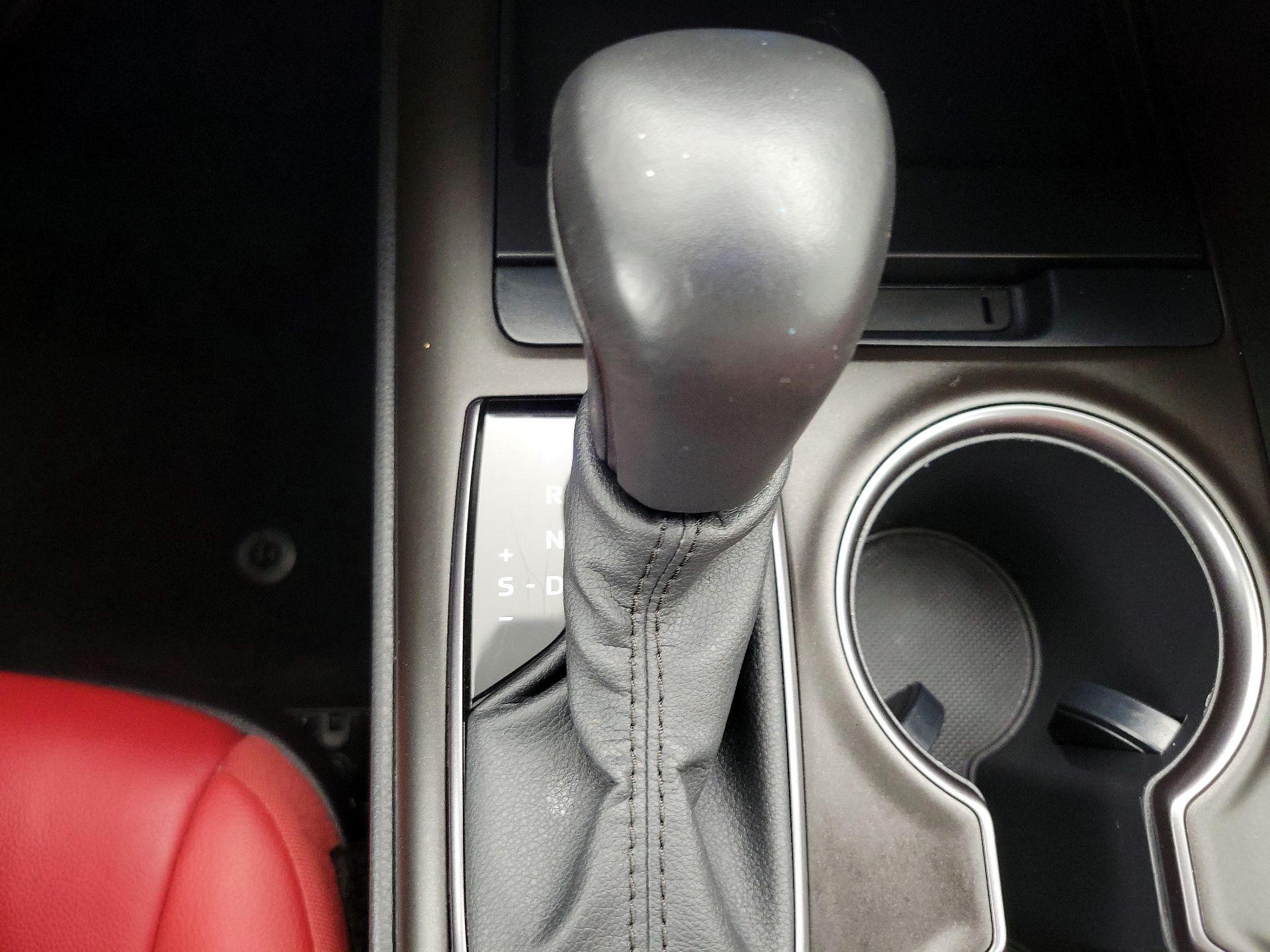 Thumbnail: 2023 Toyota Camry - 17