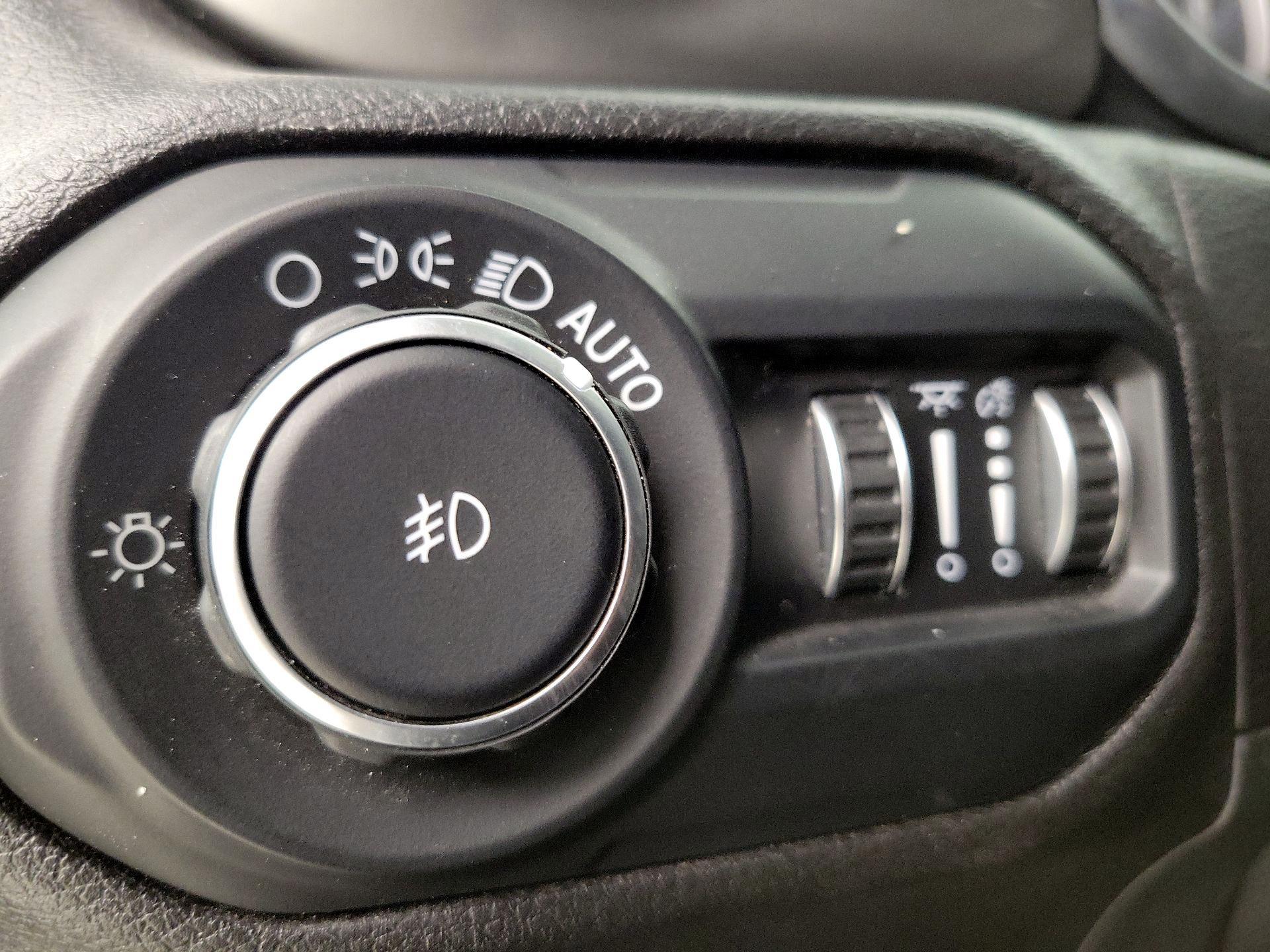 Thumbnail: 2020 Jeep Wrangler - 13