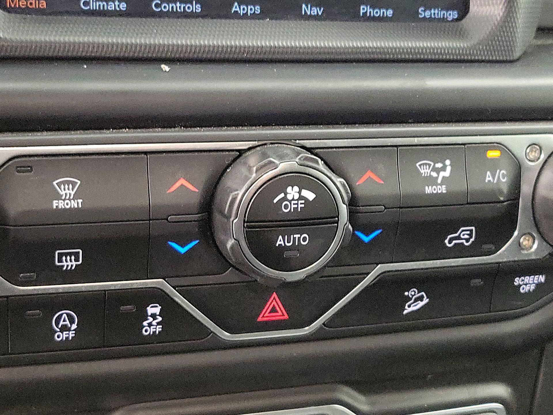 Thumbnail: 2020 Jeep Wrangler - 17