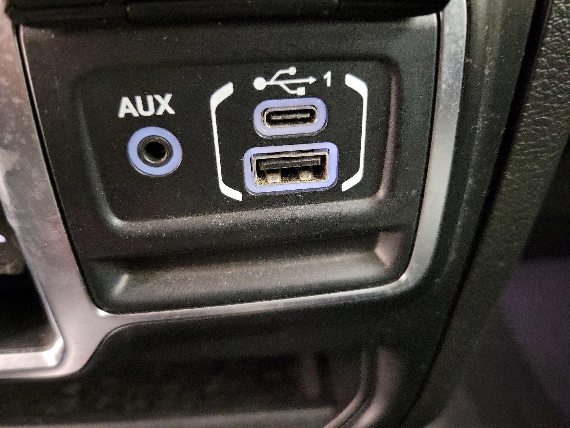 Thumbnail: 2020 Jeep Wrangler - 19