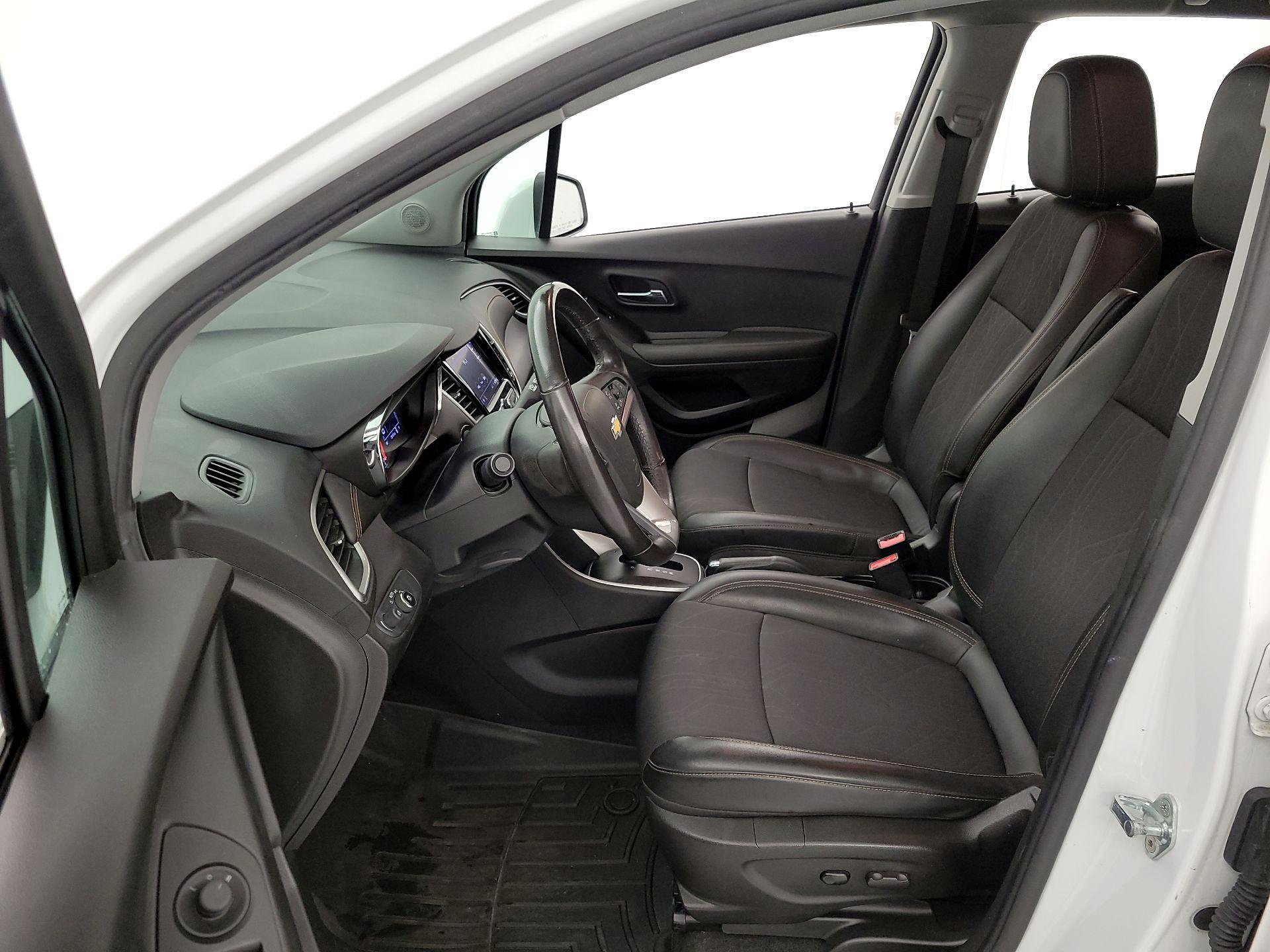 Thumbnail: 2020 Chevrolet Trax - 11