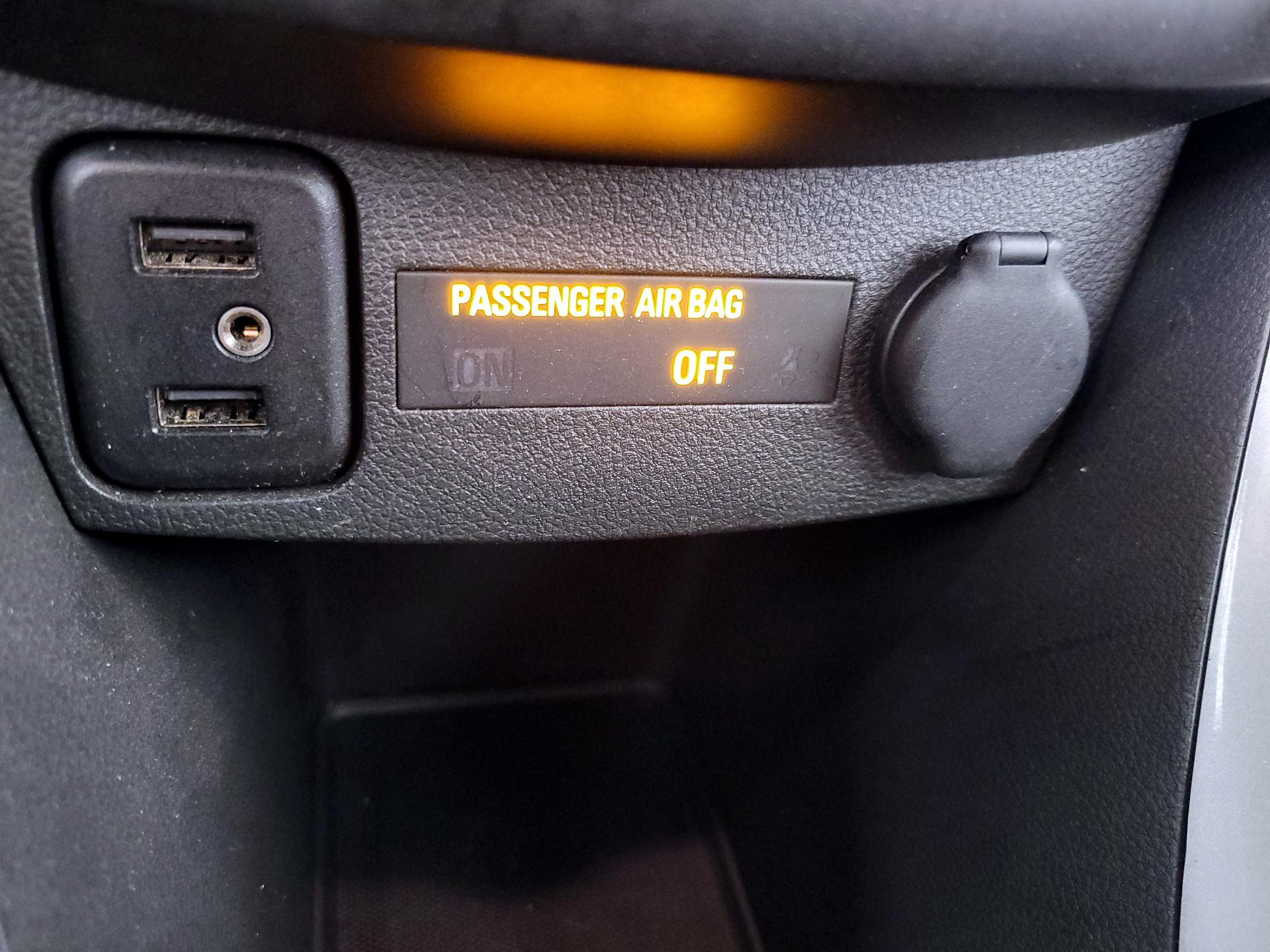 Thumbnail: 2020 Chevrolet Trax - 18