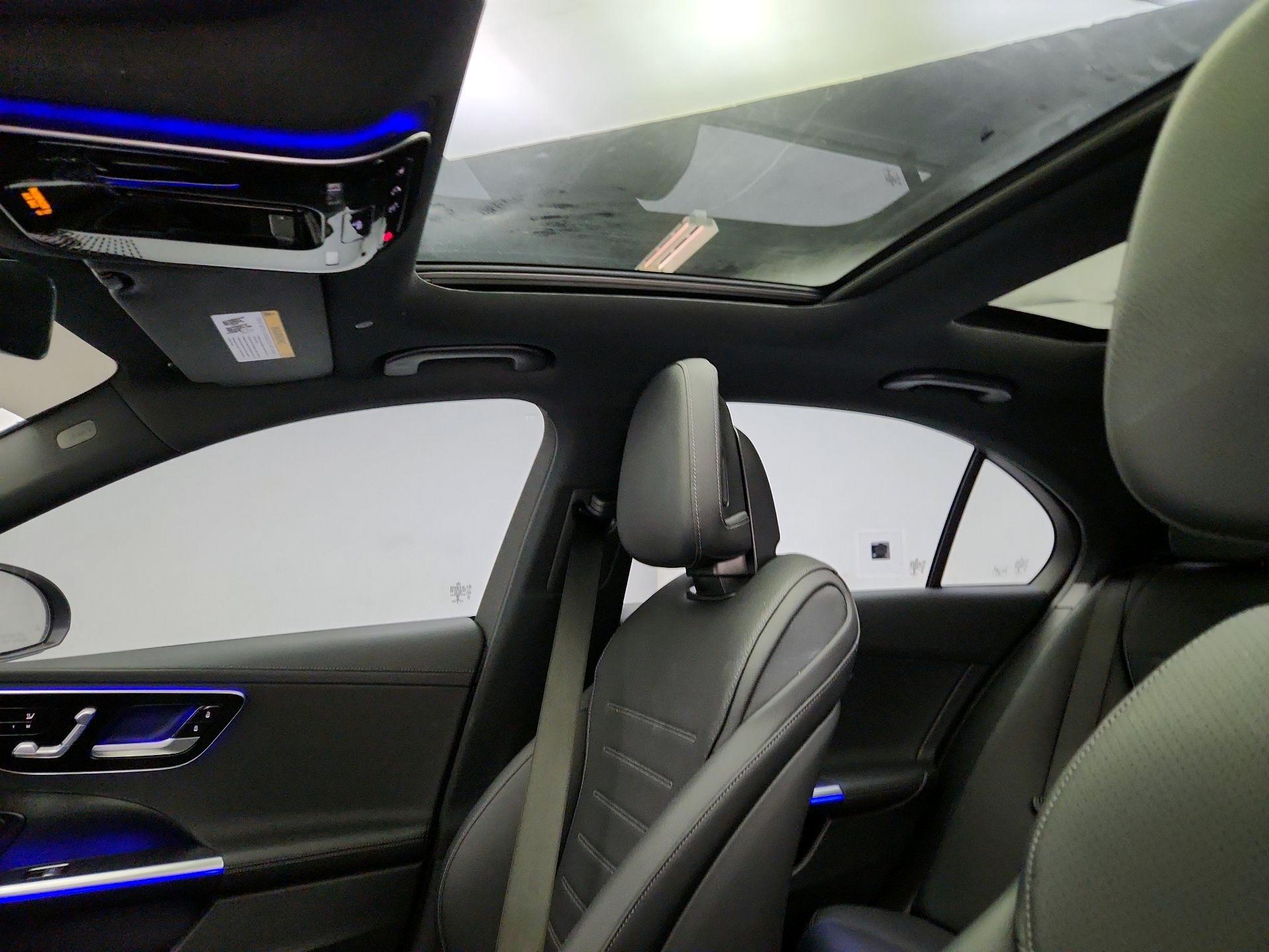 Thumbnail: 2022 Mercedes-Benz C-Class - 20