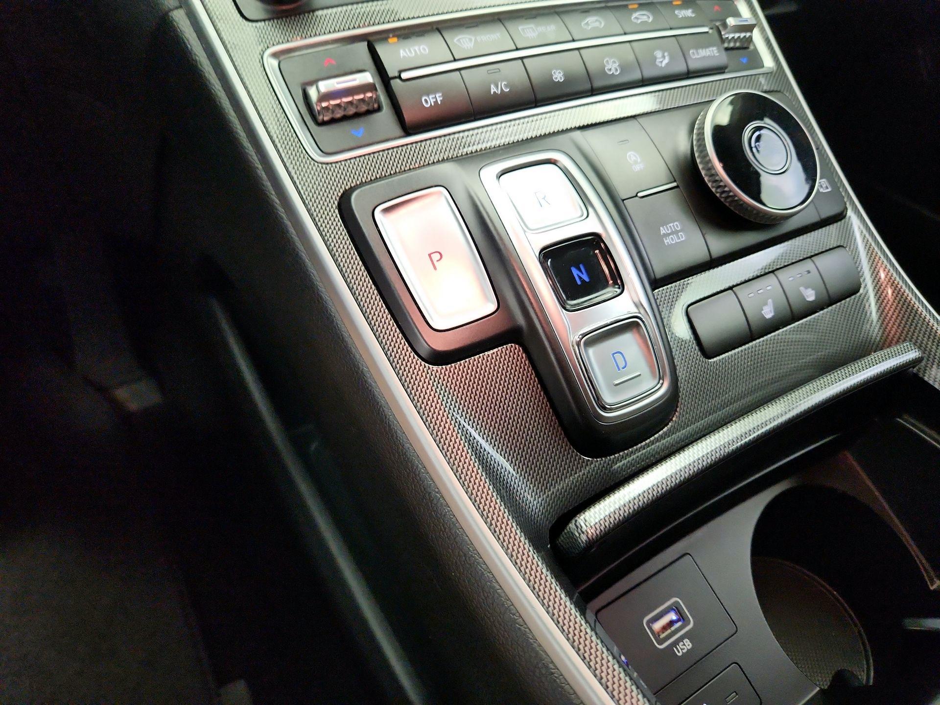 Thumbnail: 2023 Hyundai Santa Fe - 18