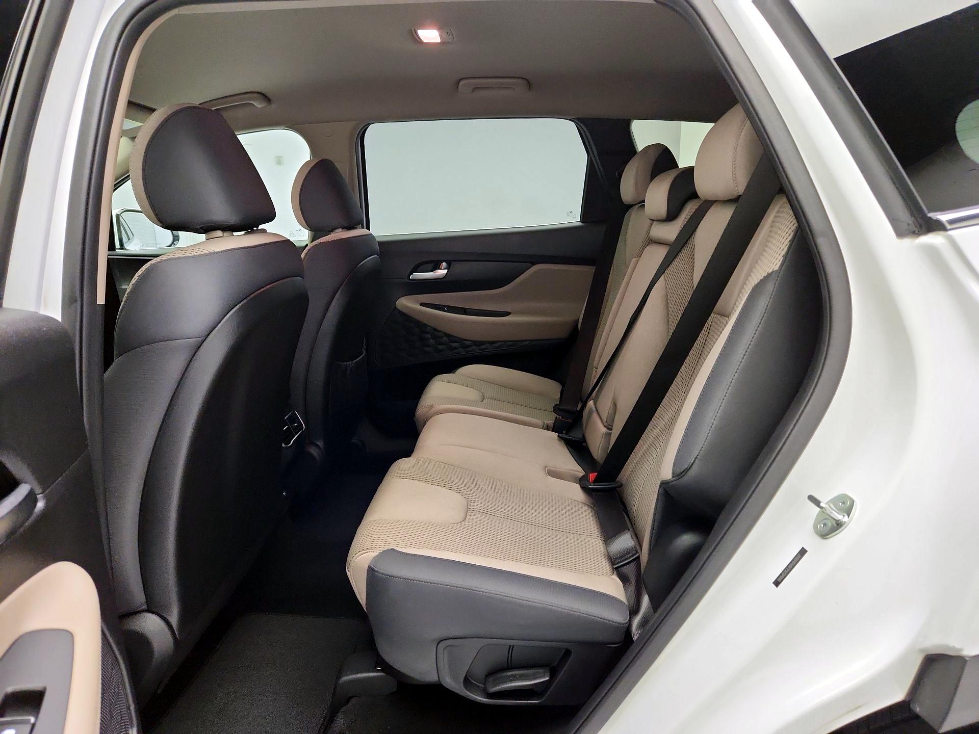 Thumbnail: 2023 Hyundai Santa Fe - 20