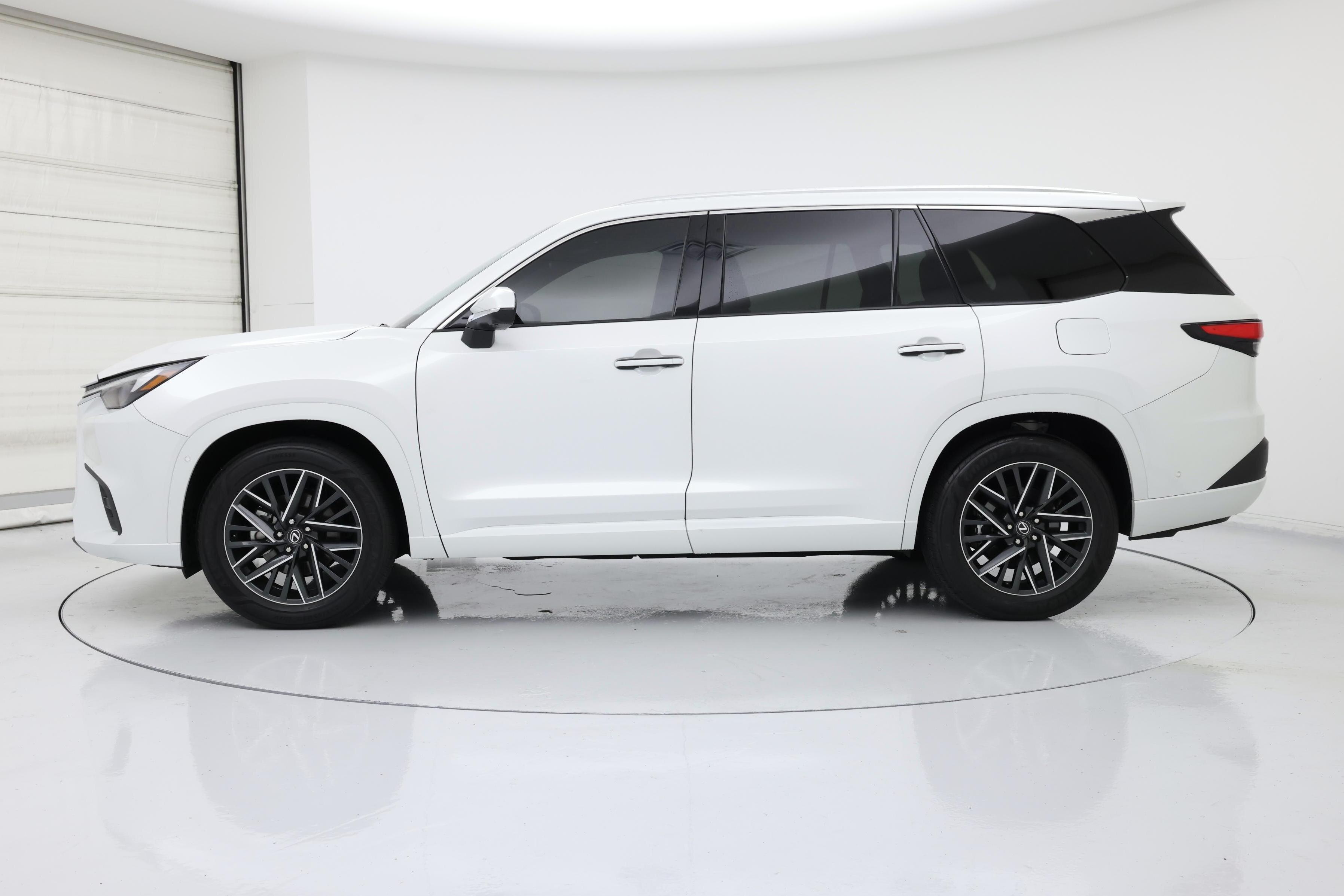 Thumbnail: 2024 Lexus TX - 3