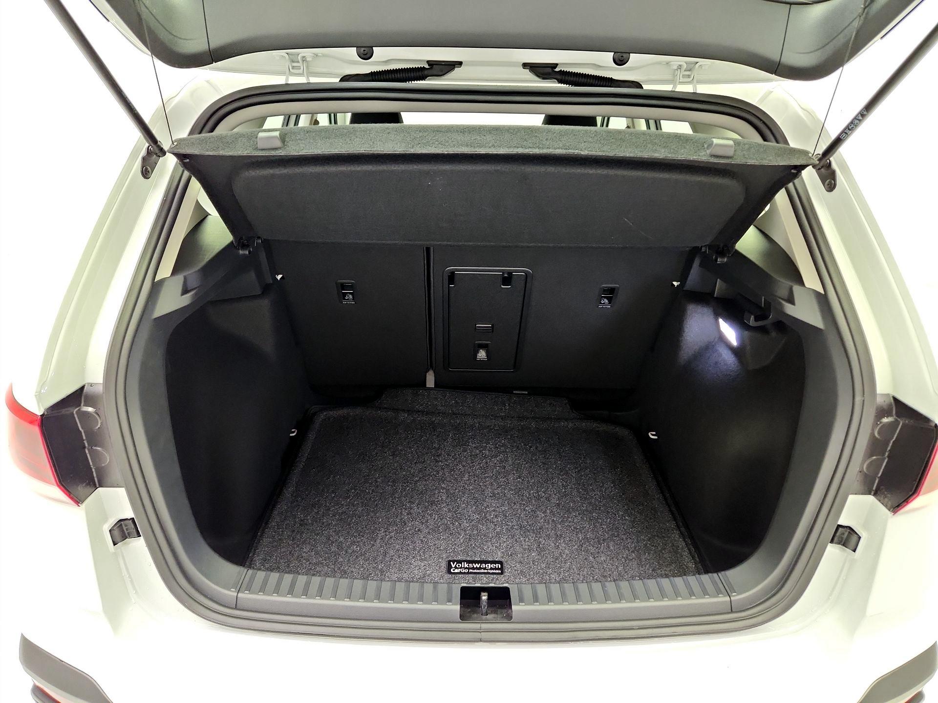 Thumbnail: 2024 Volkswagen Taos - 20