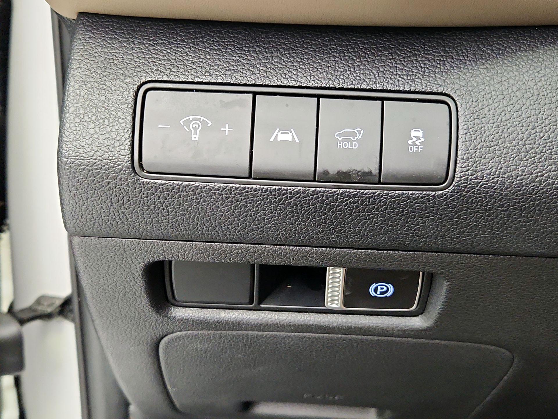 Thumbnail: 2023 Hyundai Santa Fe - 13