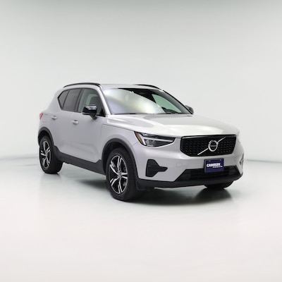 2024 Volvo XC40 B5 Core Dark Theme