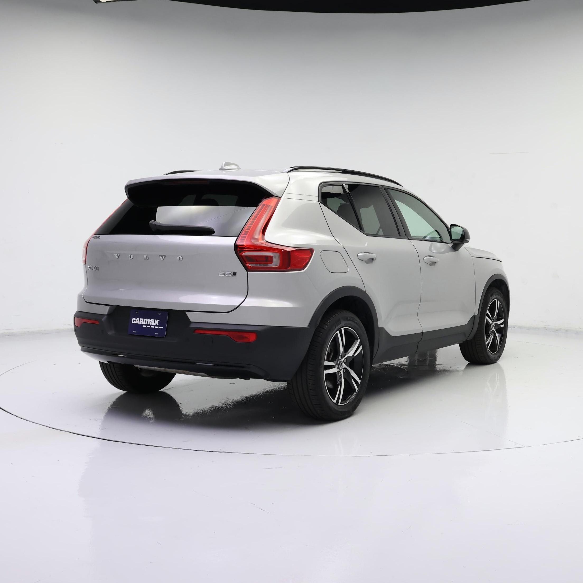 Thumbnail: 2024 Volvo XC40 - 8