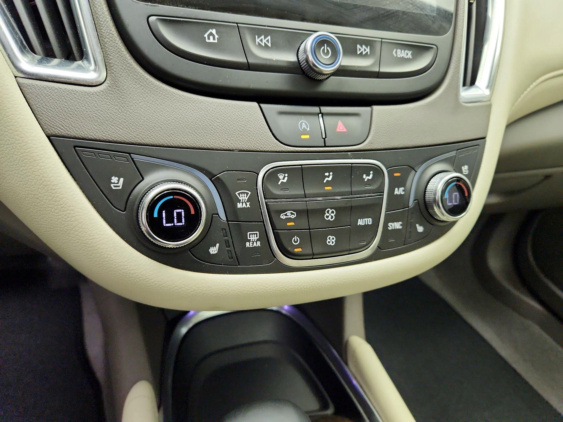 Thumbnail: 2024 Chevrolet Malibu - 17