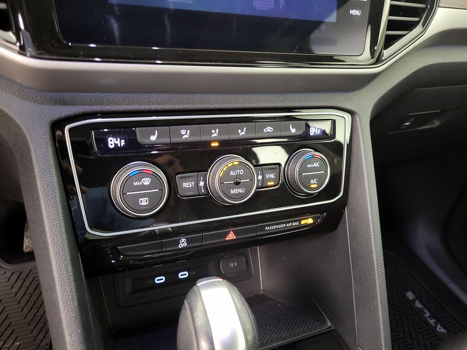 Thumbnail: 2023 Volkswagen Atlas - 17