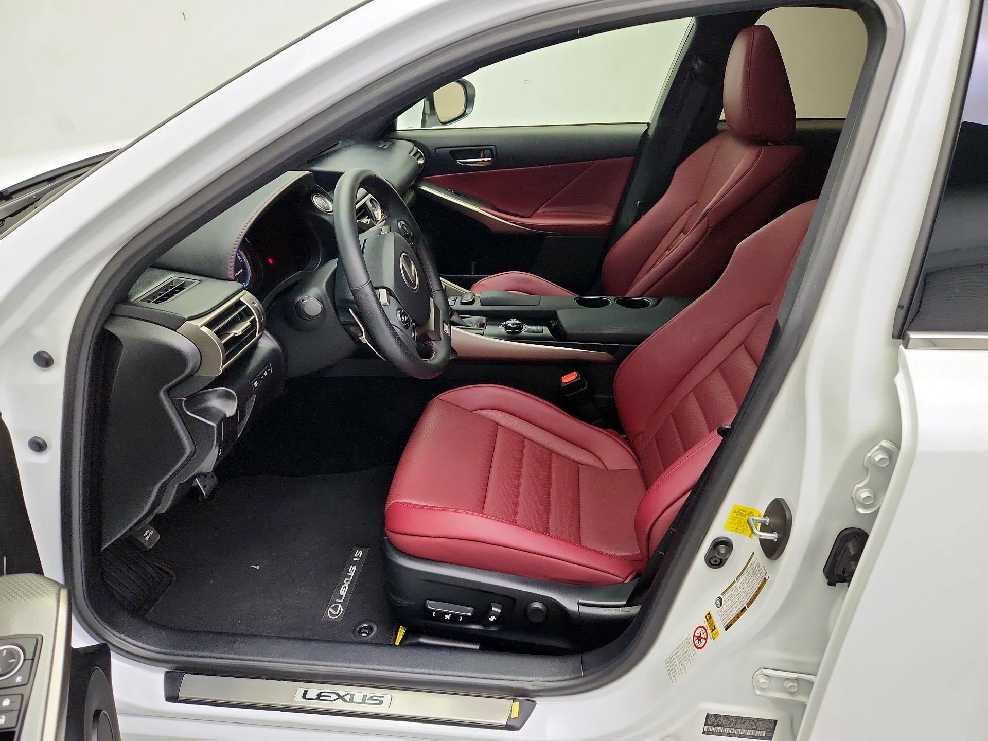 Thumbnail: 2014 Lexus IS - 11