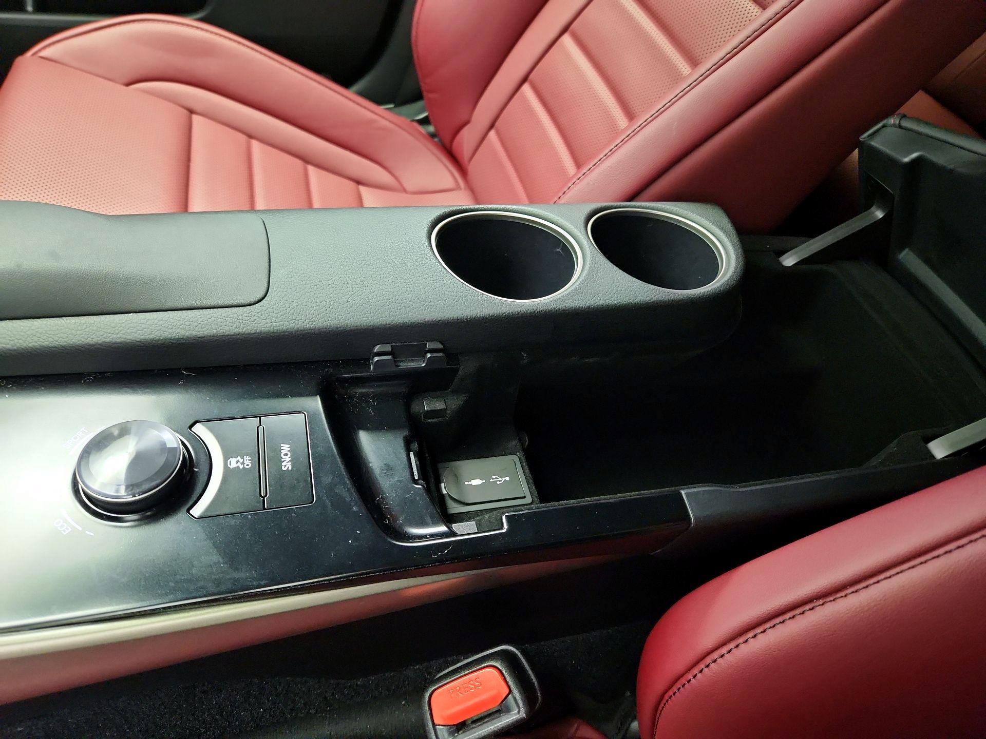 Thumbnail: 2014 Lexus IS - 19