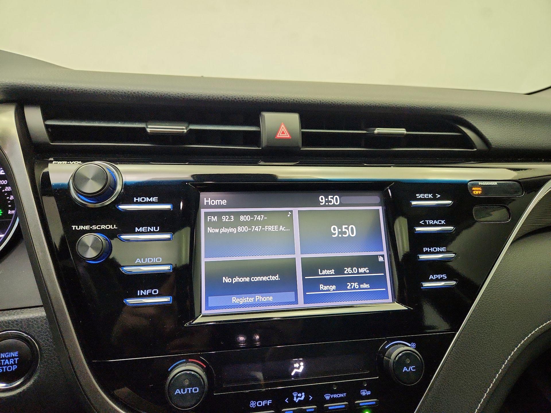 Thumbnail: 2018 Toyota Camry - 15