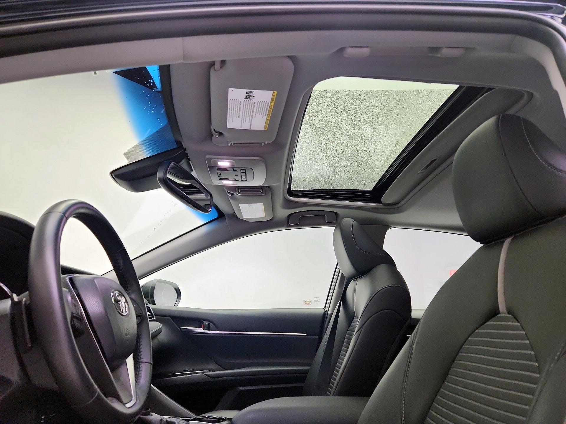 Thumbnail: 2018 Toyota Camry - 19